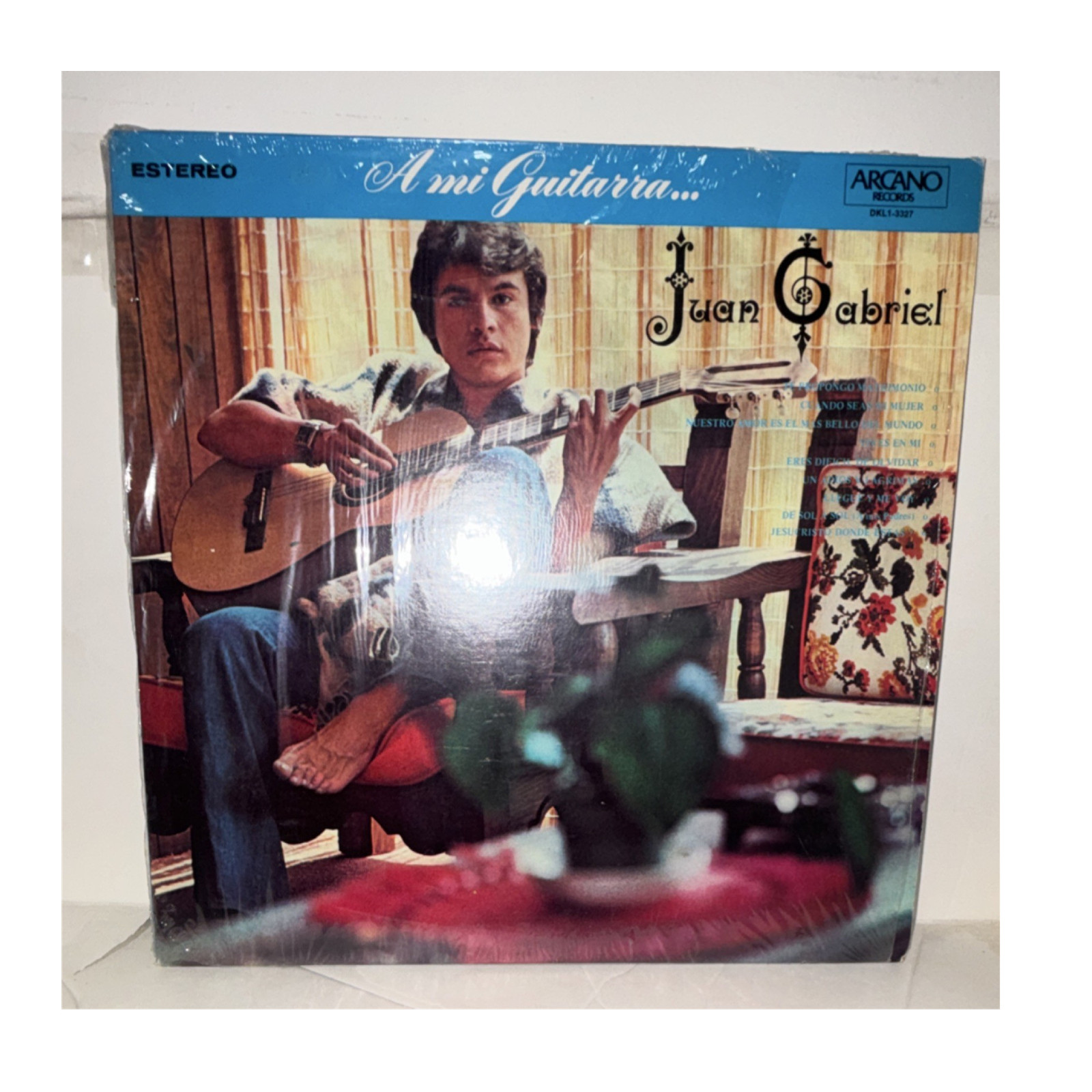 Juan Gabriel A mi guitarra… Latin Pop Vinyl LP 12″ 33 RPM Arcano Stereo NM/VG+