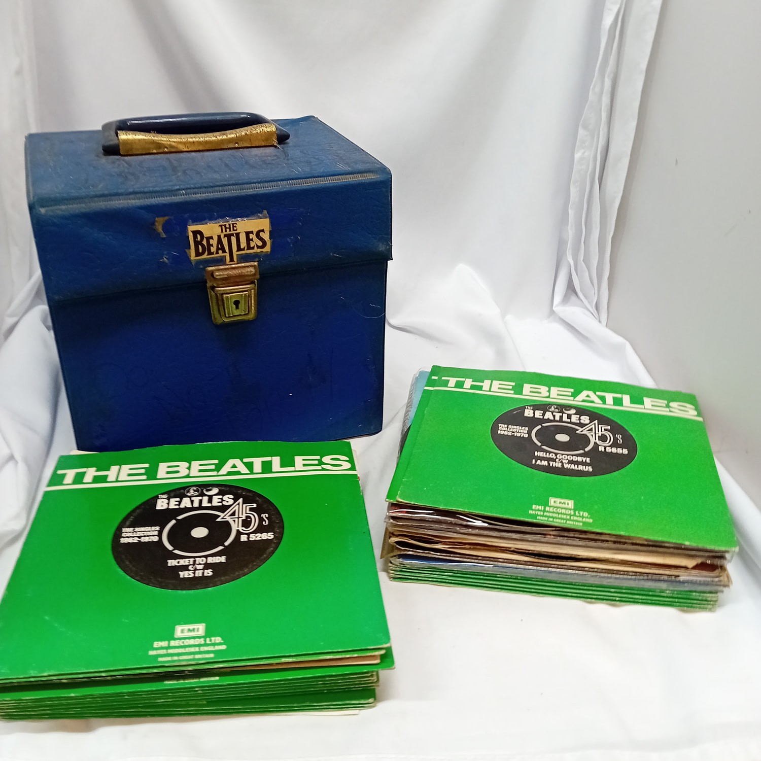 EMI Vinyl Singles Blue Case The Beatles 45s Collection 1962-1970