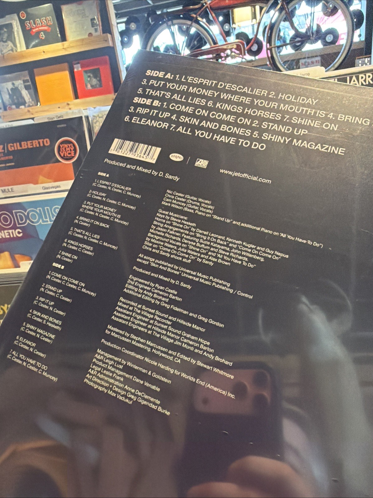 Shine on by Jet (Record, 2017)