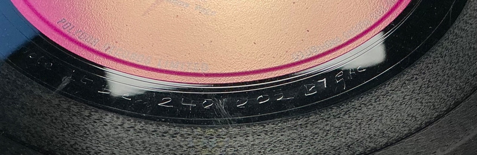 LED ZEPPELIN LED ZEPPELIN III ORIGINAL UK RED/PLUM A5/B7 “CELEBRATION” No “PG”
