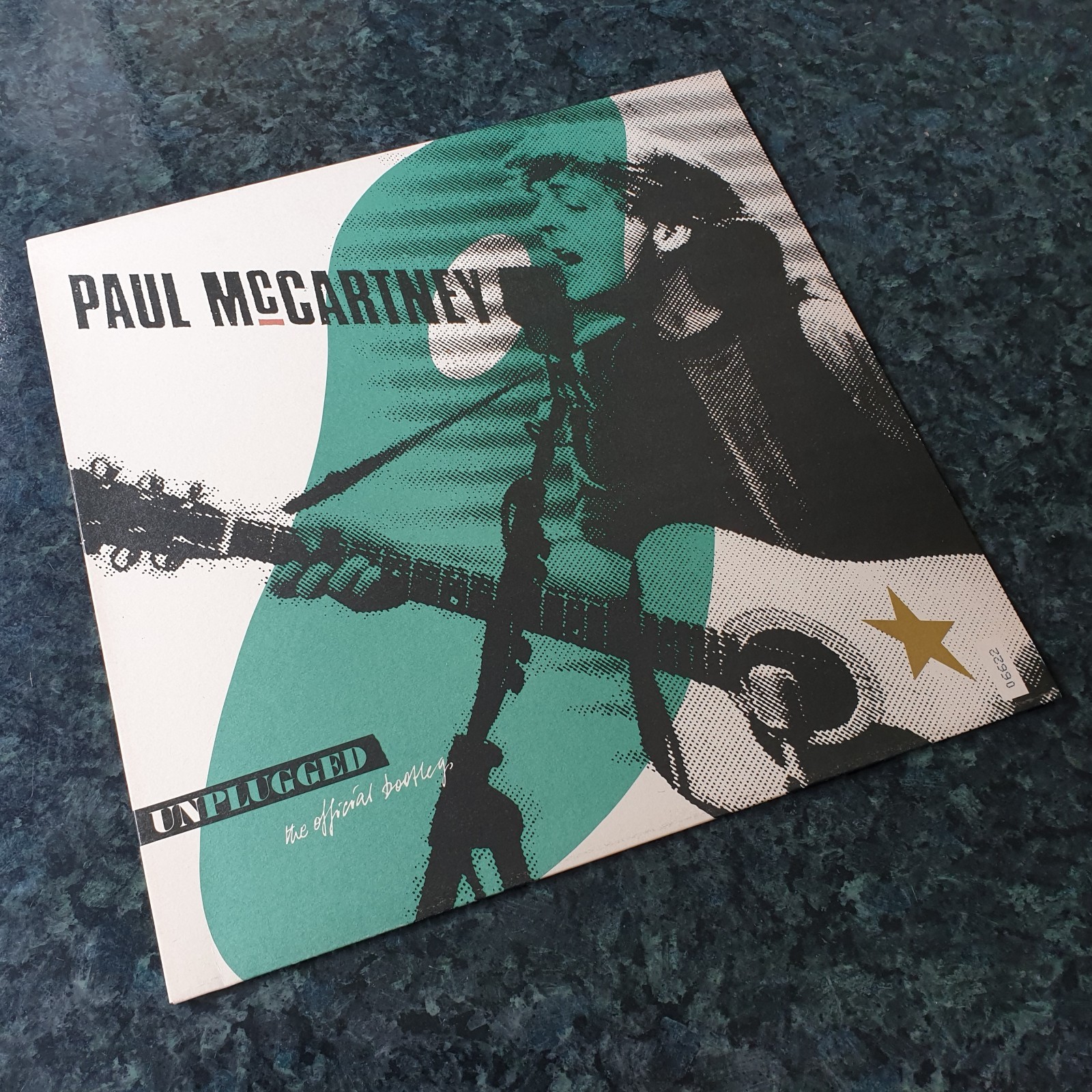 Paul McCartney – Unplugged (The Official Bootleg) – 1991 MPL Parlophone 7964131