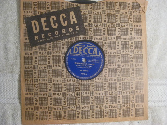 INK SPOTS “WHISPERING GRASS” / Maybe DECCA 10″ 1940 VG+ With Sleeve