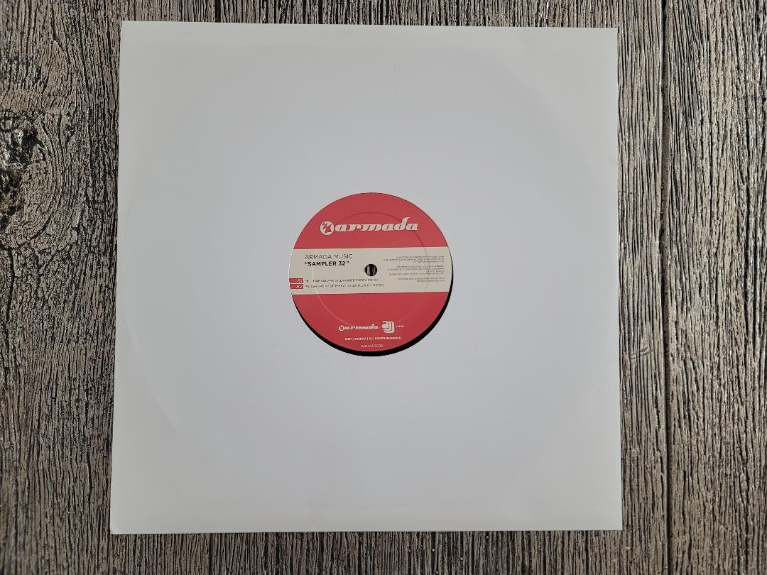 Armada Music Sampler 32 – Rex Mundi, Pulser, M6, Alex M.O.R.P.H. Alexander Popov