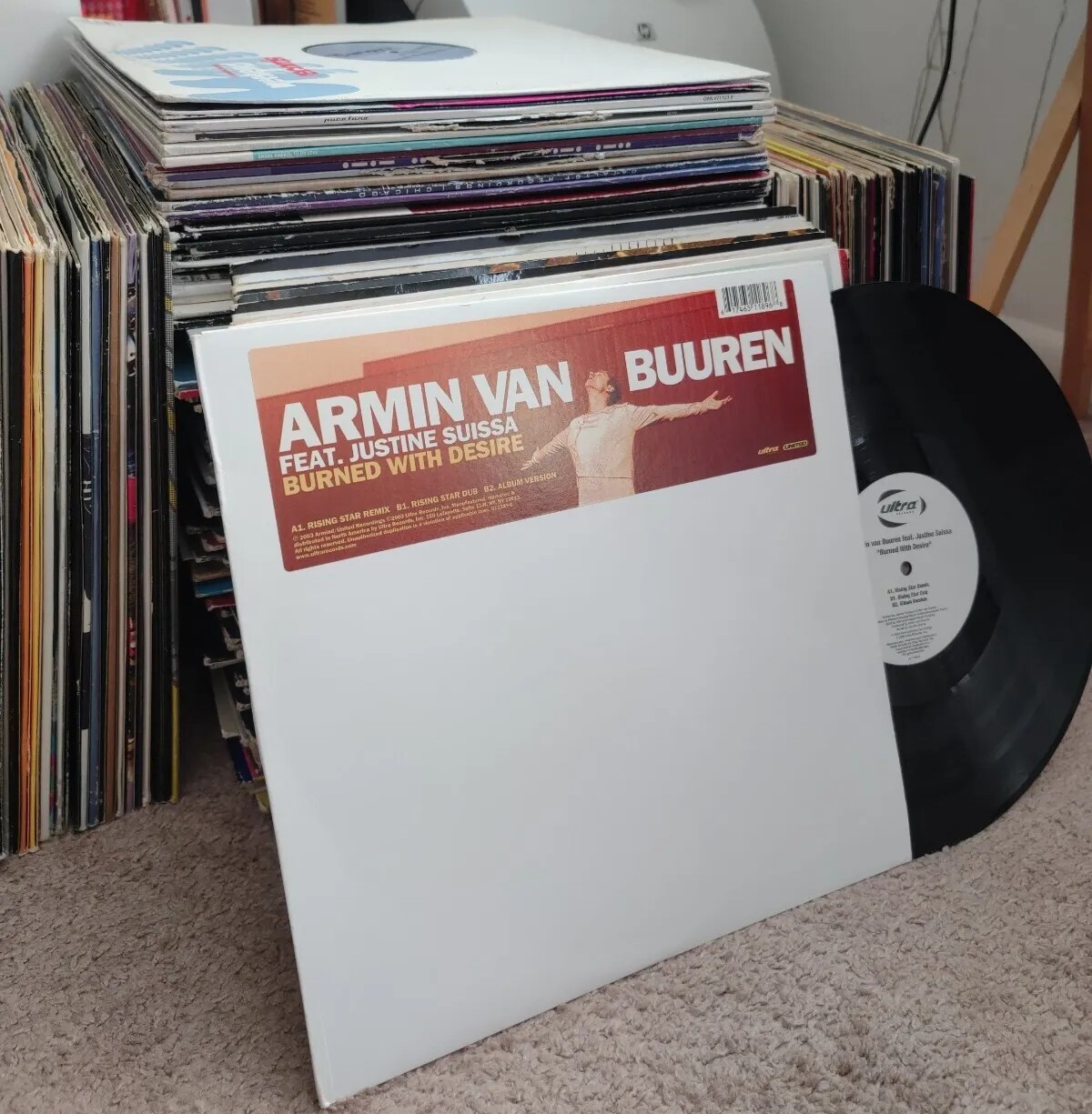 Armin Van Buuren – Burned With Desire (Feat. Justine Suissa)