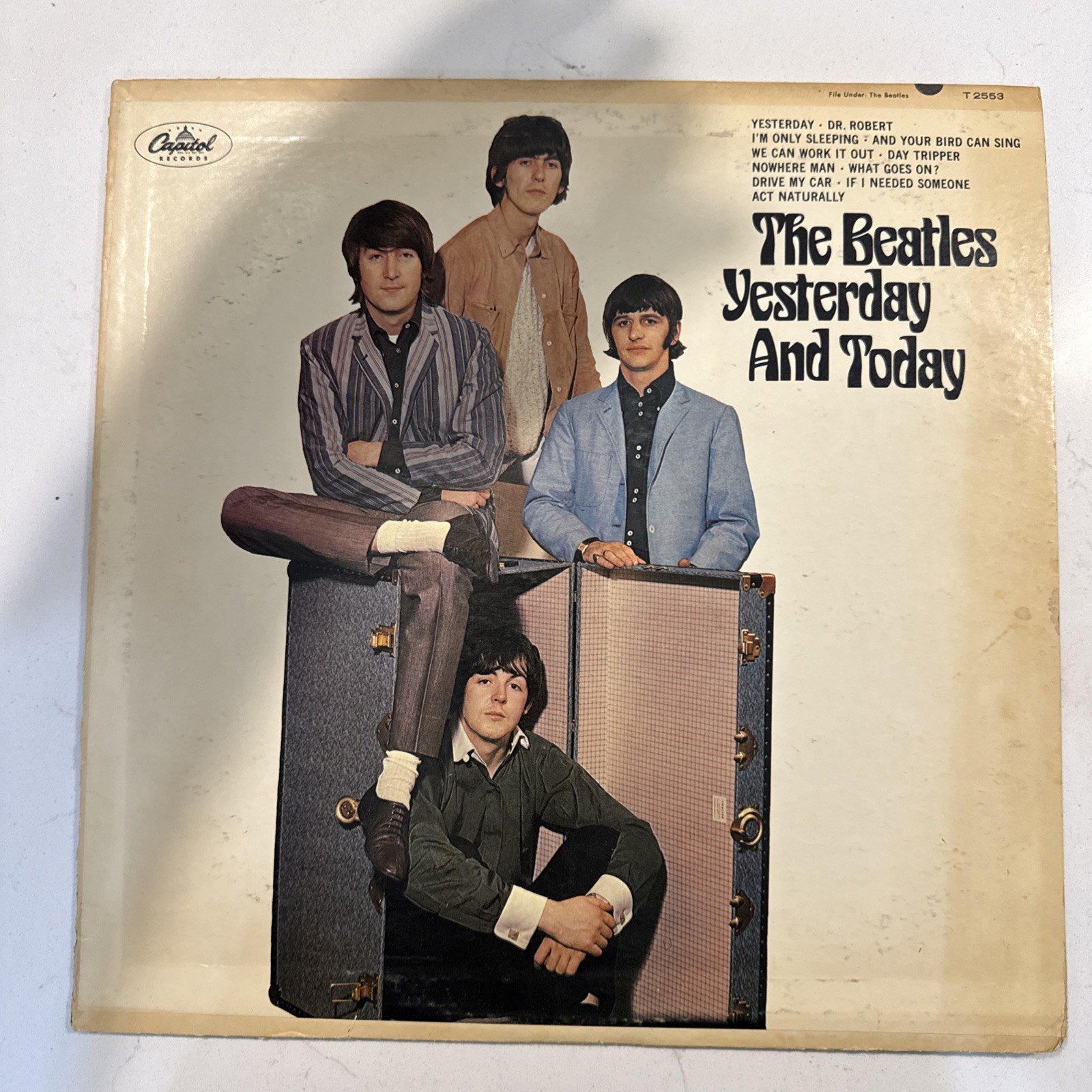 THE BEATLES Yesterday And Today 1966 Mono Vinyl LP T-2553..VG