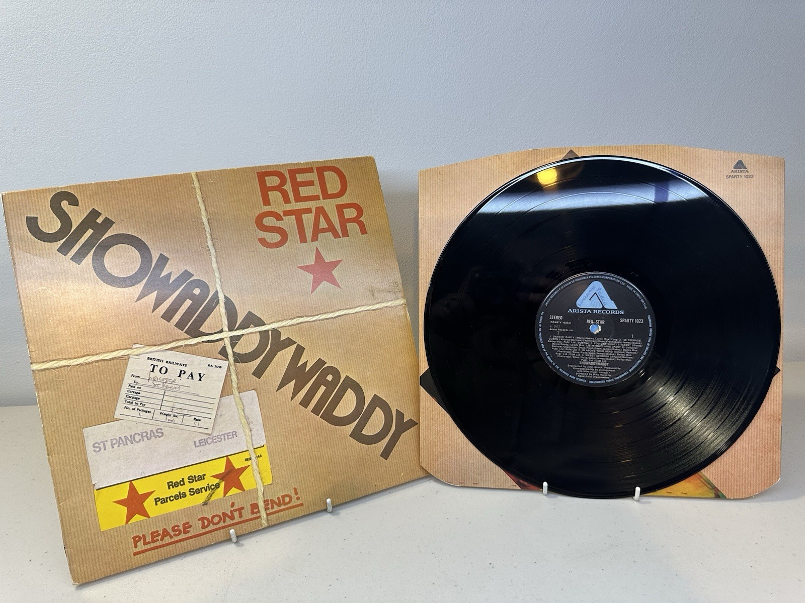 SHOWADDYWADDY Red Star ~ 1977 Arista UK Original Inner Sleeve