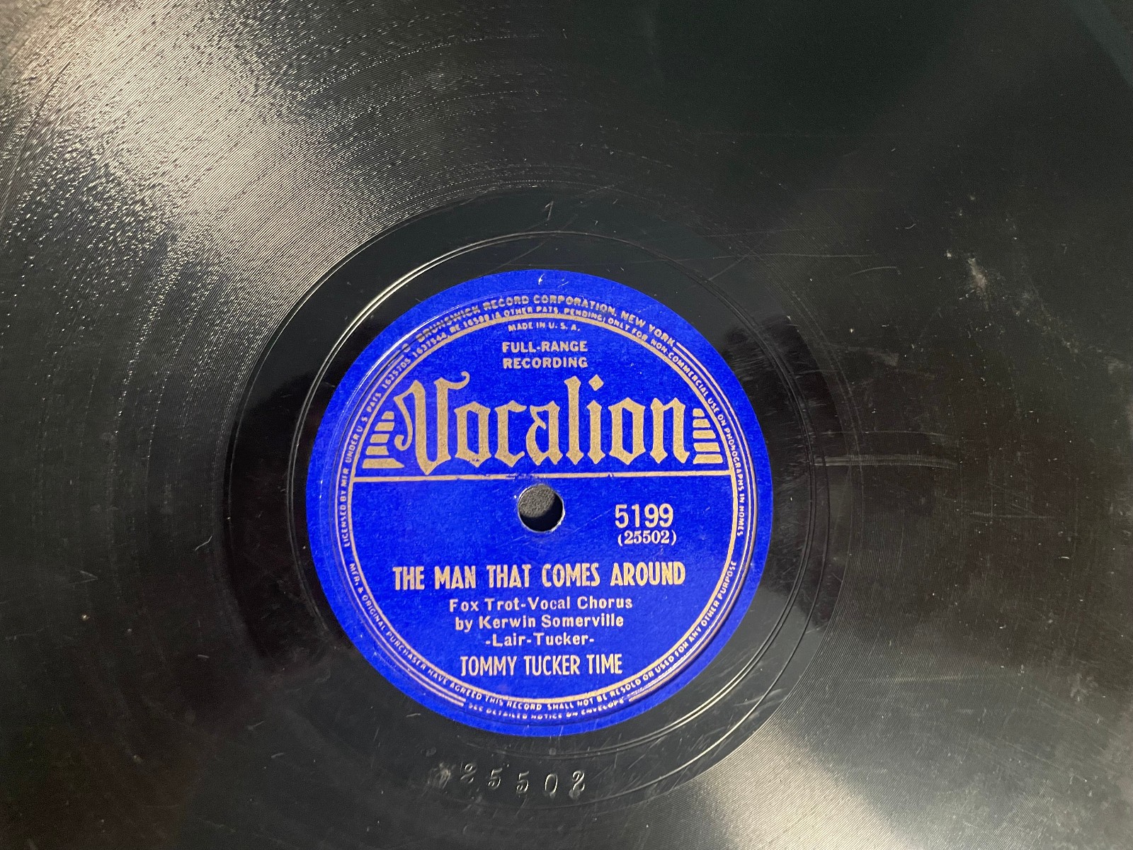 Tommy Tucker Time, 78rpm, The Man That Comes Around, Honestly, Vocalion #5199