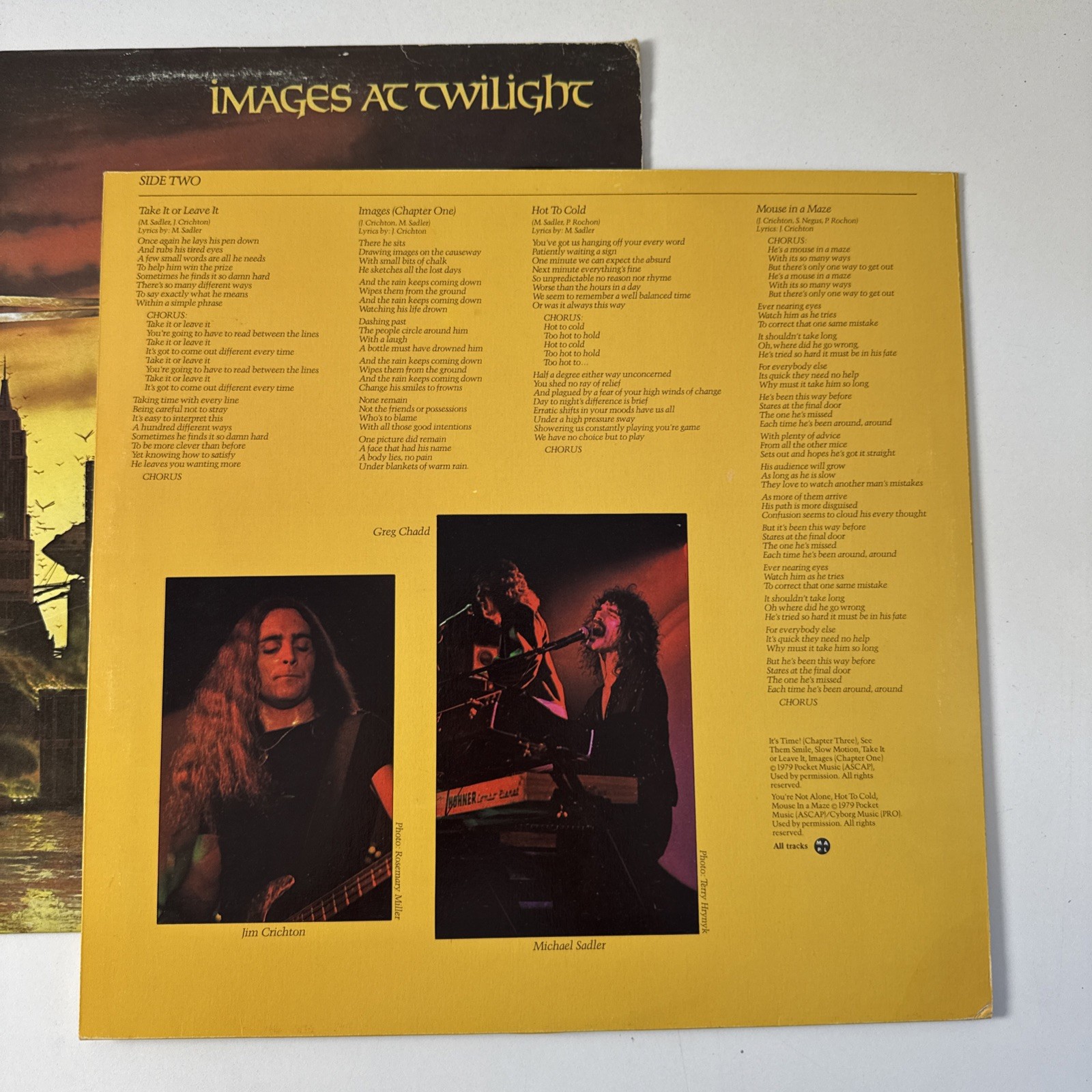 SAGA Images At Twilight Original CANADA Pressing LP from 1981 2424 202