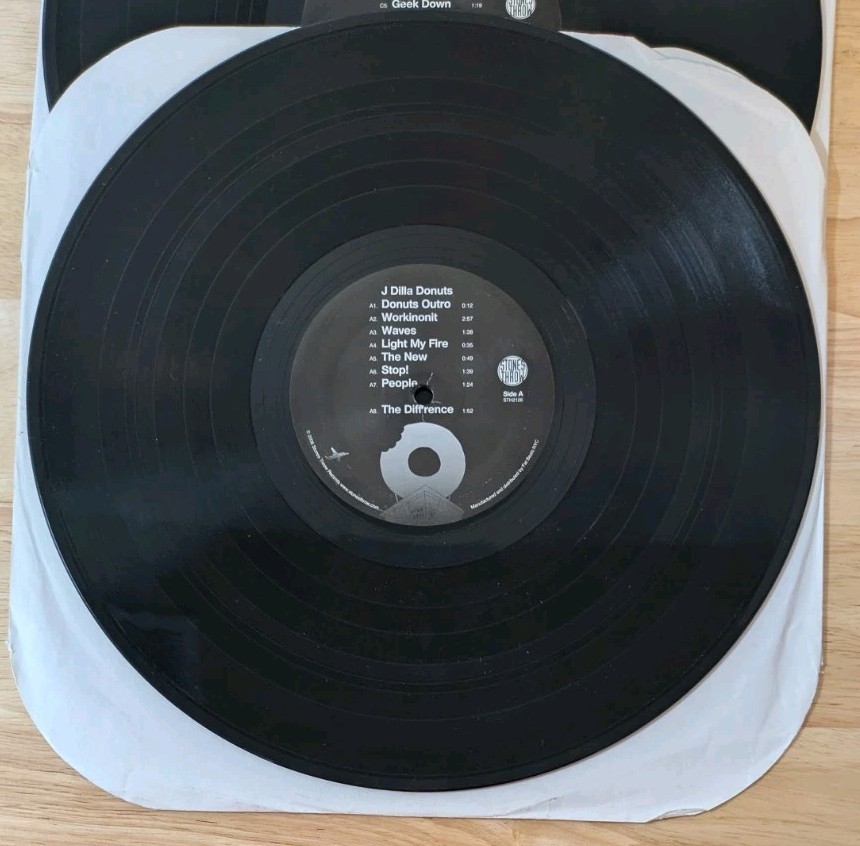 J Dilla – Donuts 2xLP Vinyl Record – Repress