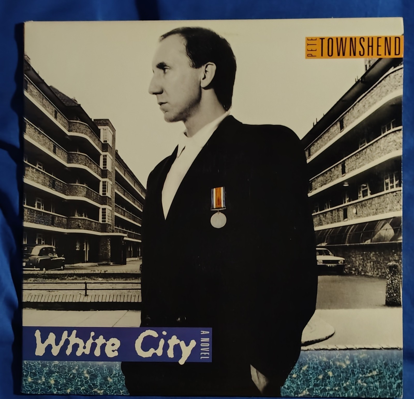 PETE TOWNSHEND – White City (1985) – 12″ Vinyl Record LP – NM