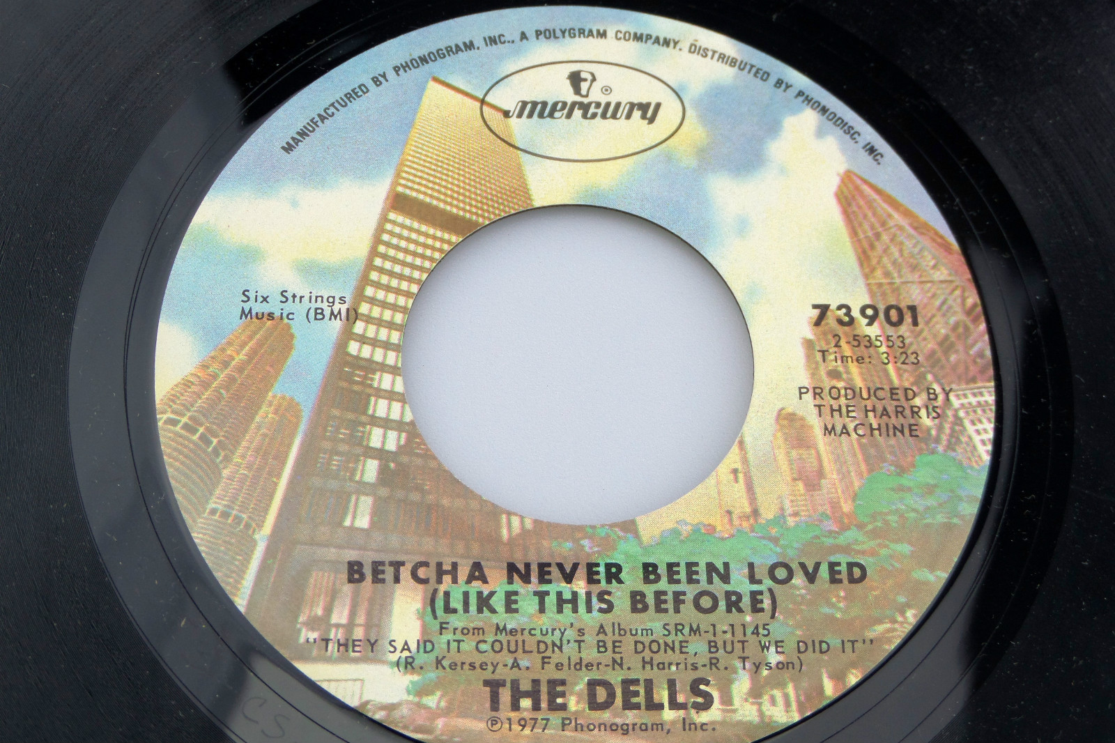 Dells: Betcha Never Been Loved / Get On Down [Unplayed Copy]