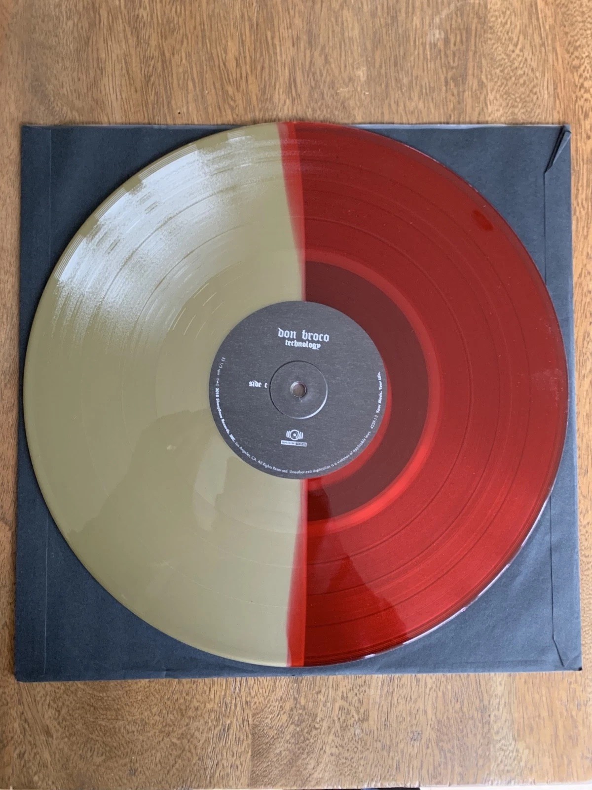 Don Broco – Technology ***SIGNED – RED/GOLD Split** 2018 – 2xLP Vinyl – EX/NM
