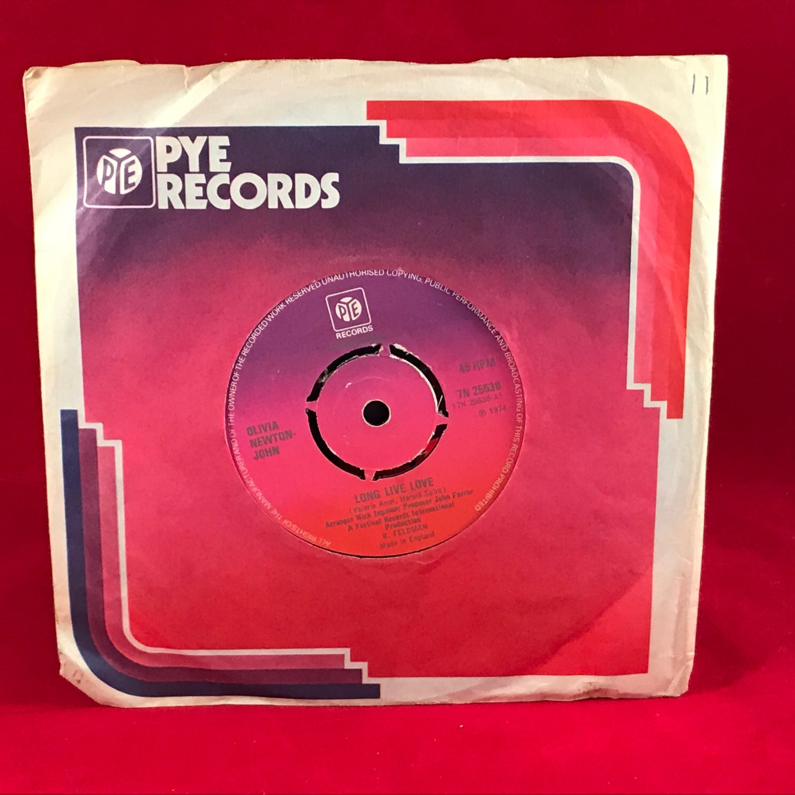 OLIVIA NEWTON JOHN Long Live Love 1974 UK 7″ vinyl single Eurovision song B