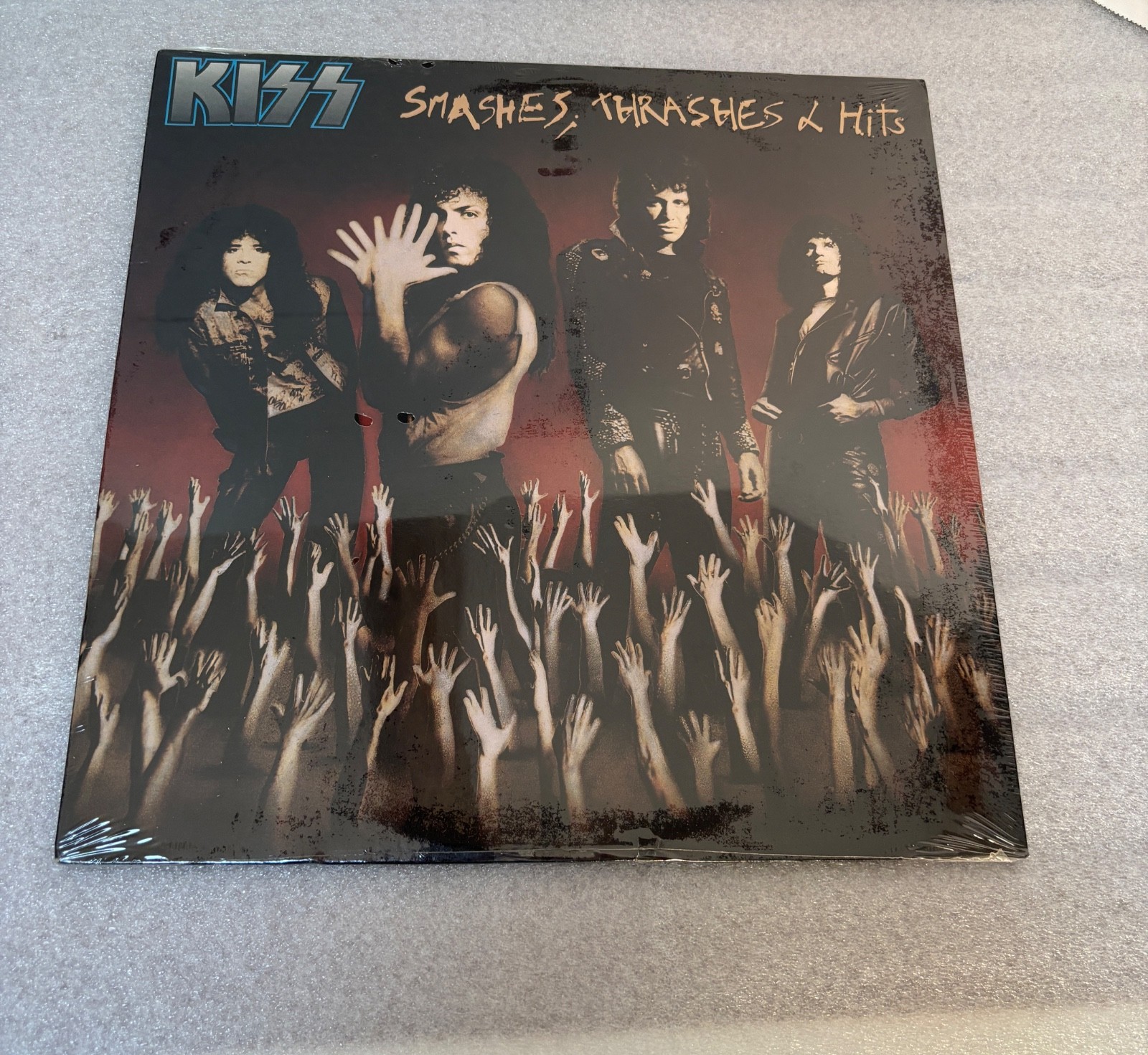 KISS SMASHES THRASHES & HITS SEALED LP 1988