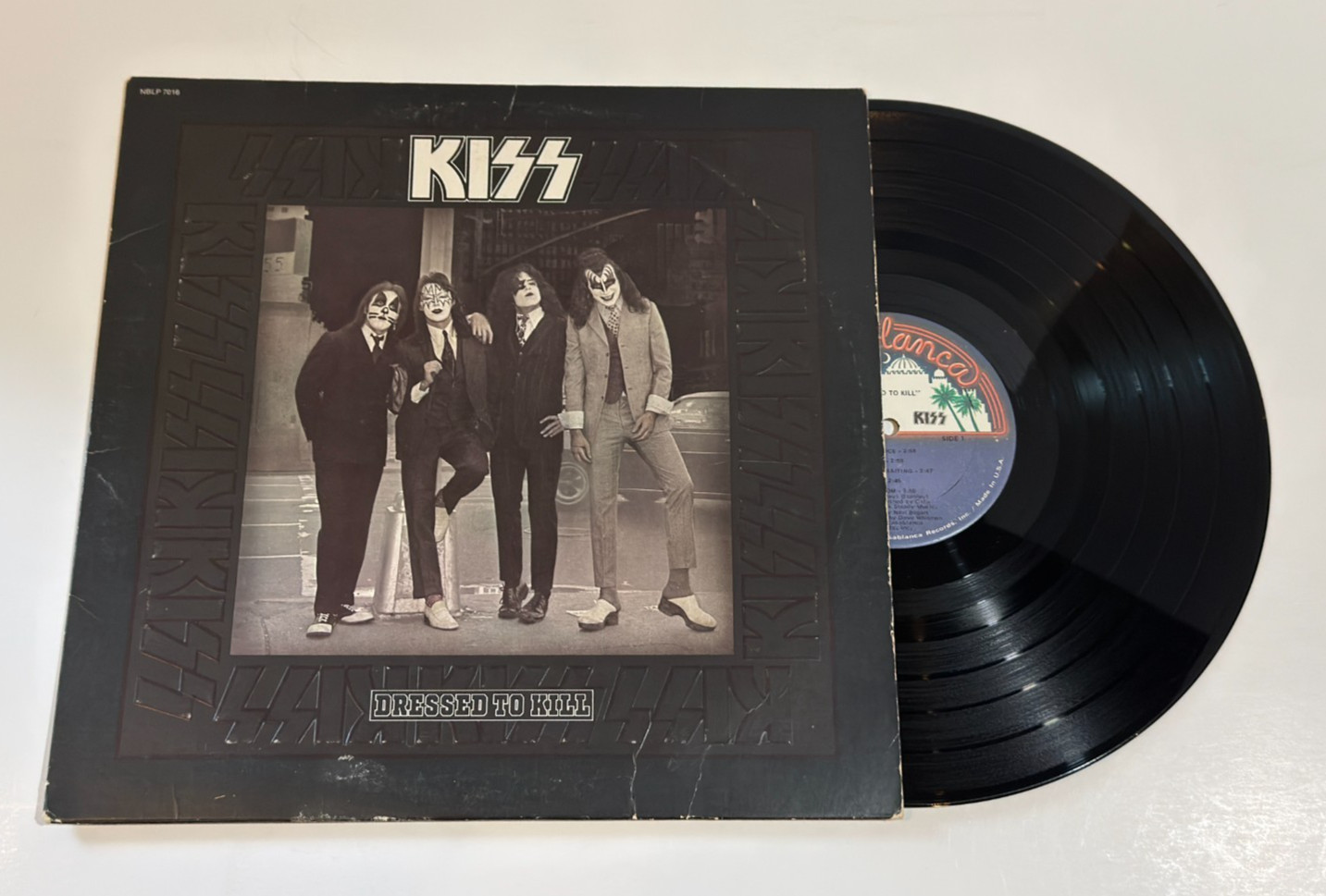 Kiss Dressed To Kill Vinyl LP 1975 Casablanca NBLP 7016 Bogart Black Label Text