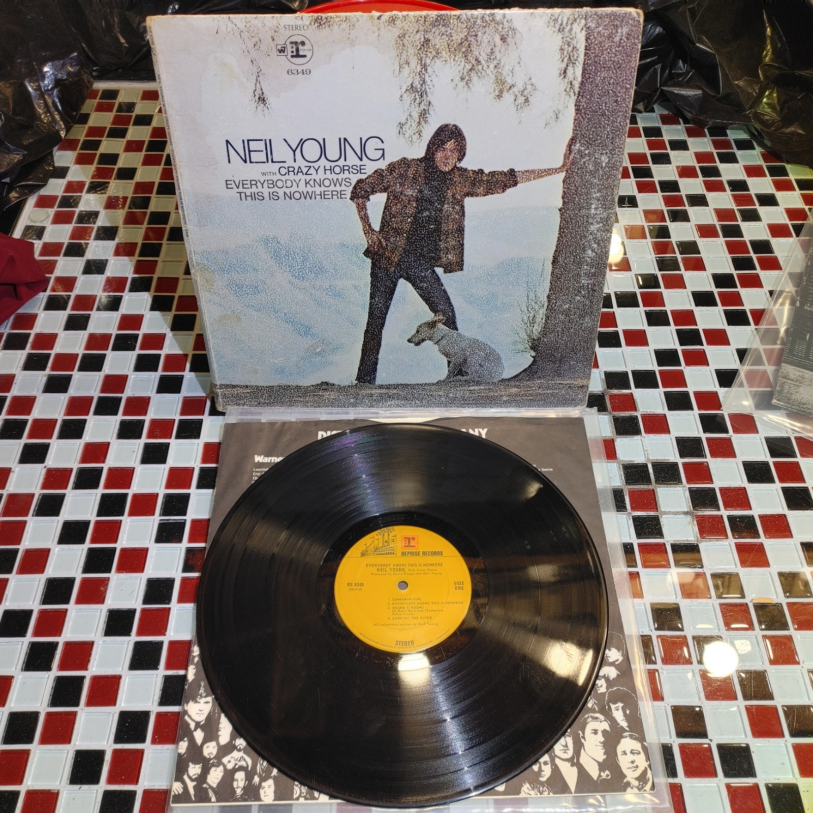 NEIL YOUNG Everybody Knows This Is Nowhere RS 6349 LP Reprise Vinyl