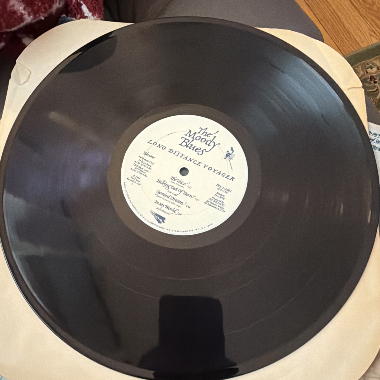 THE MOODY BLUES LONG DISTANCE VOYAGER 12″ LP EXC VINYL RECORD GATEFOLD 1981