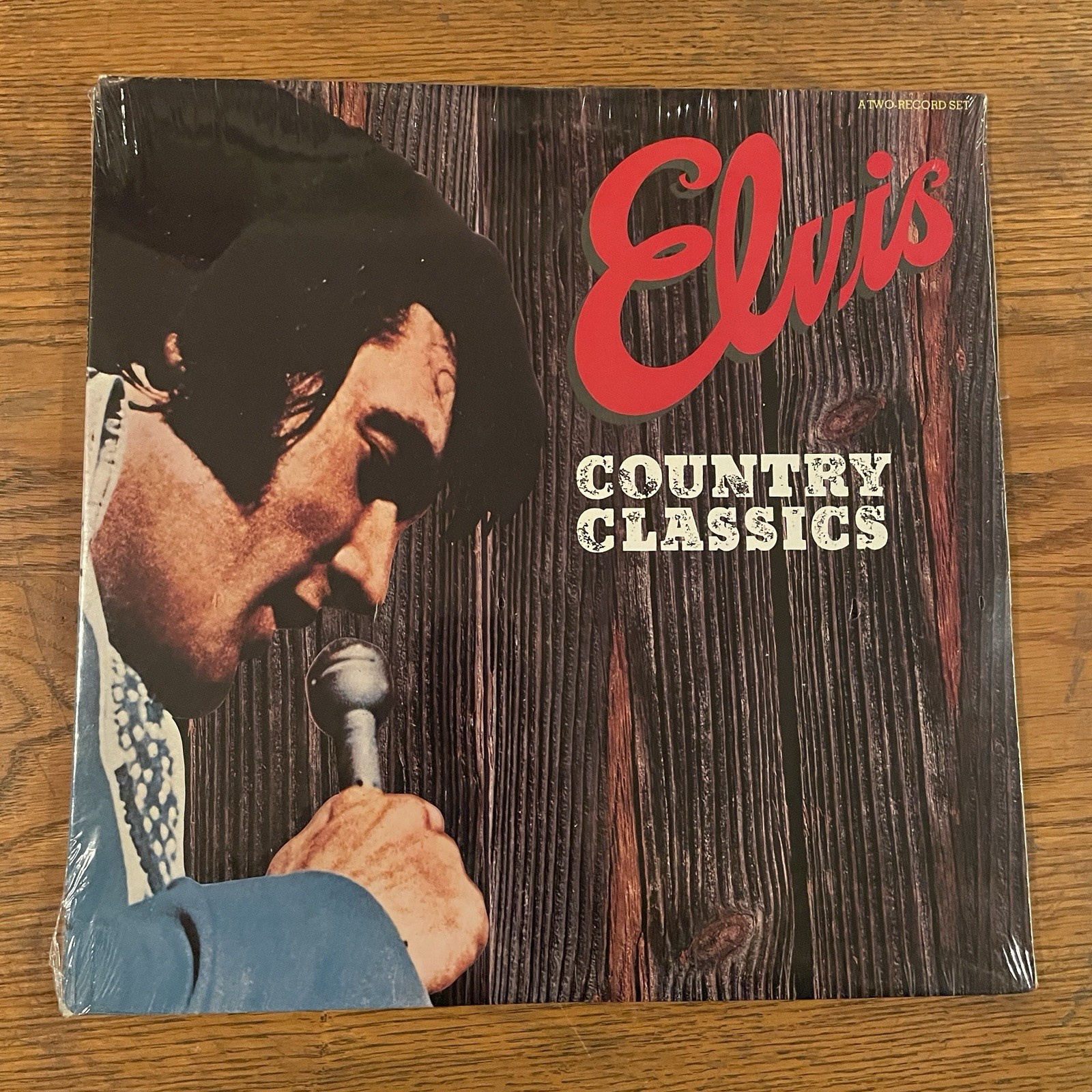 ELVIS COUNTRY CLASSICS, RCA R233299e, 2 LP SET, 1980, NEW, FACTORY SEALED !