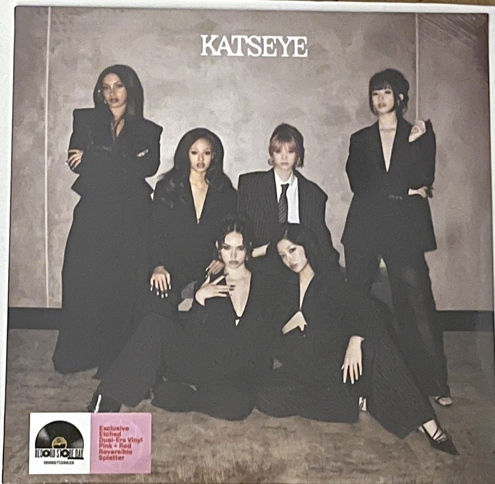 KATSEYE-TOUCH -GABRIELA 12”PINK&RED SPLATTER VINYL-RSD 2026-SEALED