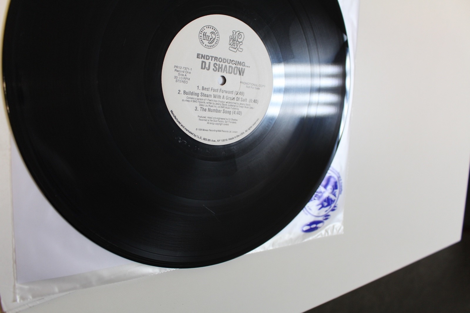 DJ Shadow – Endtroducing….. (1996 OG White Label Promotional, Mo Wax Records)