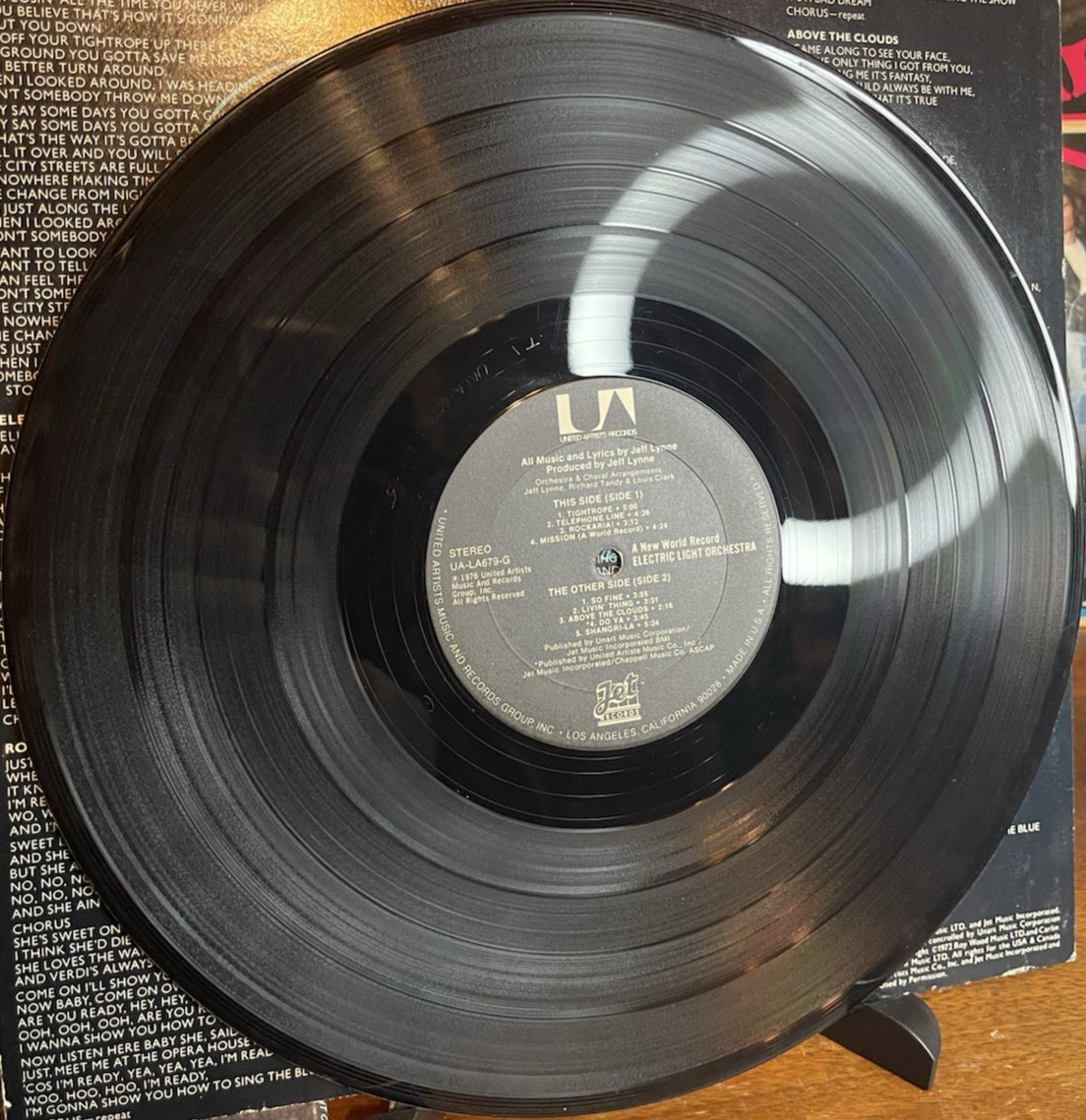 1976 ELO First Press – A New World – Prog Rock Vinyl Record NM/NM+ Jet Records