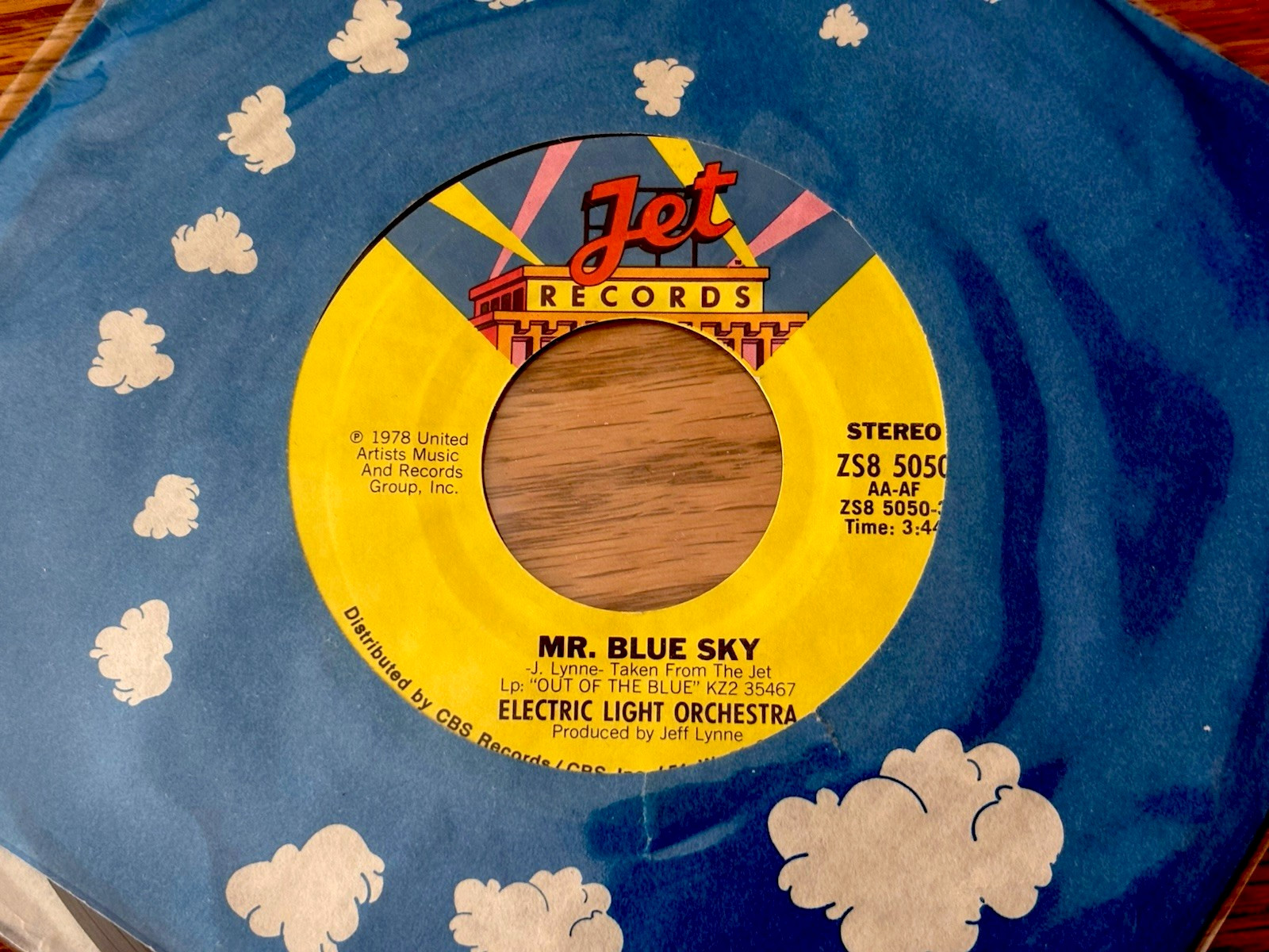 VINTAGE ~ 45 RPM – ELECTRIC LIGHT ORCHESTRA – “MR. BLUE SKY”/1 SUMMER DREAM”