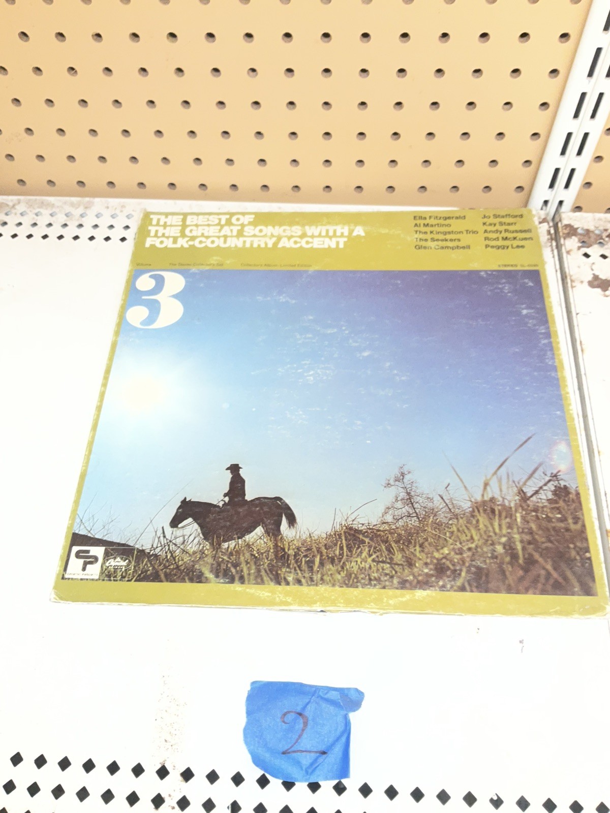 THE BEST OF THE GREAT SONGS WITH A FOK COUNTRY ACCENT VG/VG CAPITOL