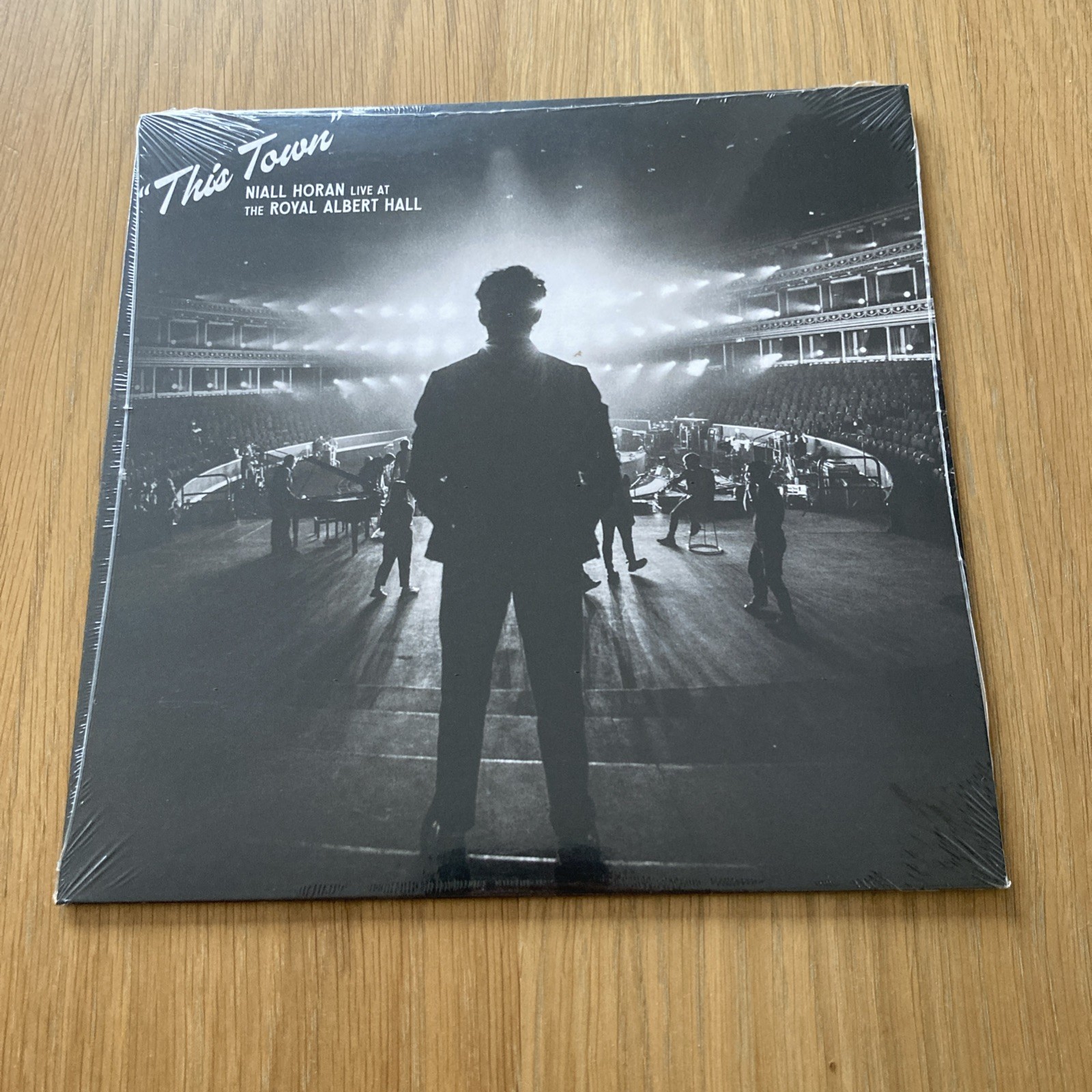 NIALL HORAN – This Town/Slow Hands- LIVE AT ROYAL ALBERT HALL- 7” Single.