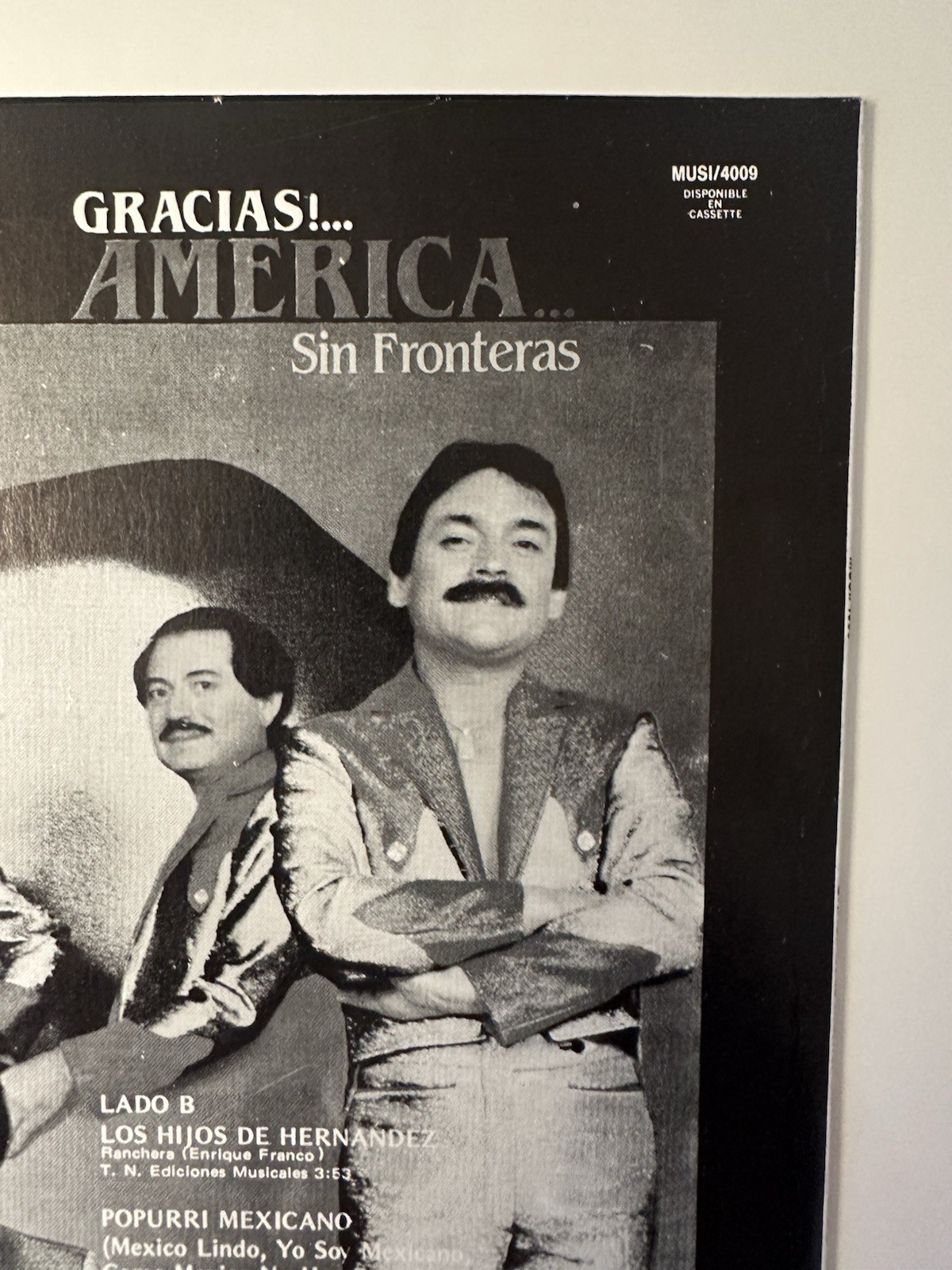 Los Tigres Del Norte – Gracias America Sin Fronteras (1 x LP, 1989 MX, EX)
