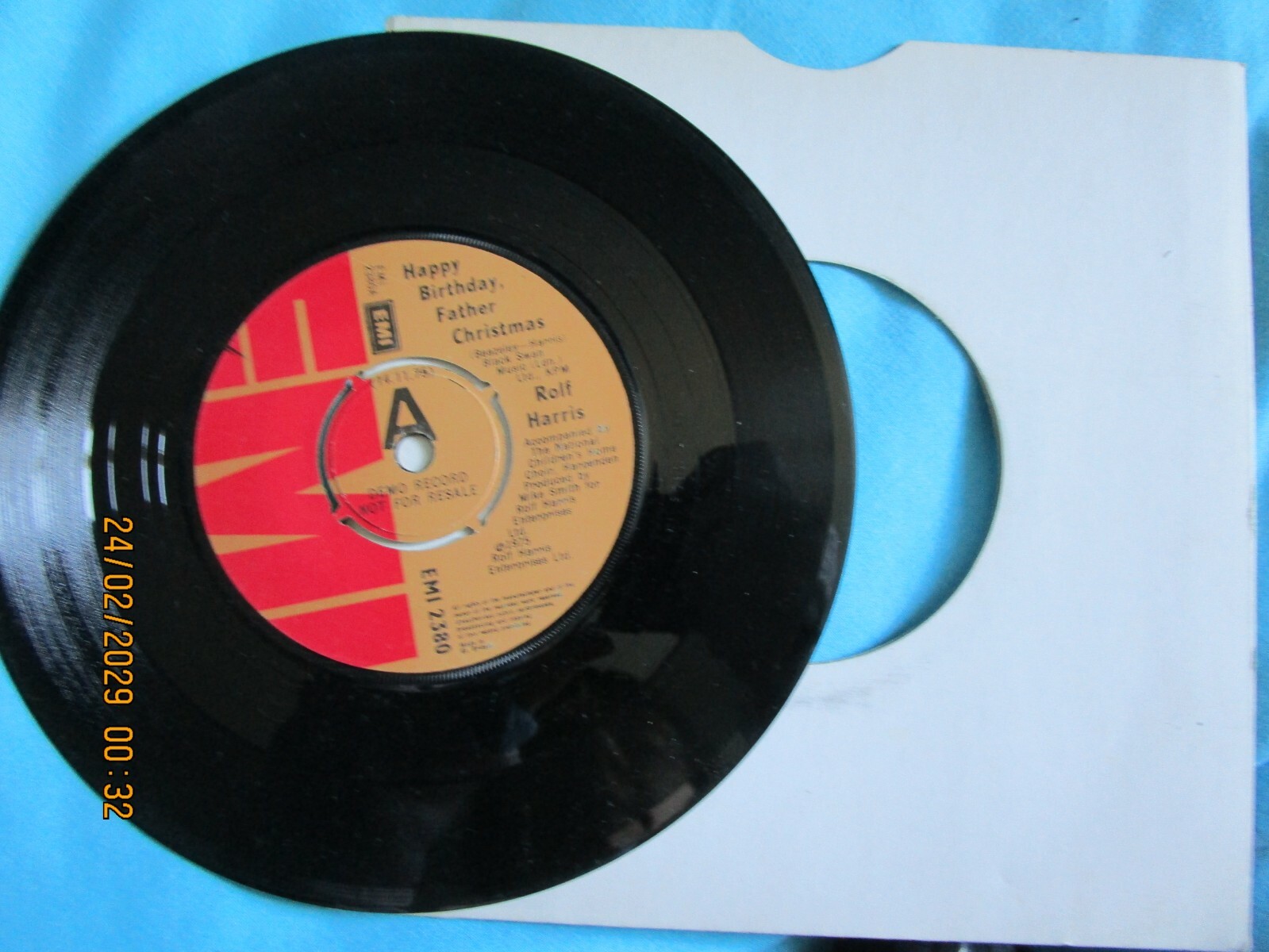 Rolf Harris ‎– Happy Birthday, Father Christmas EMI 2380 Vinyl 7inch Single