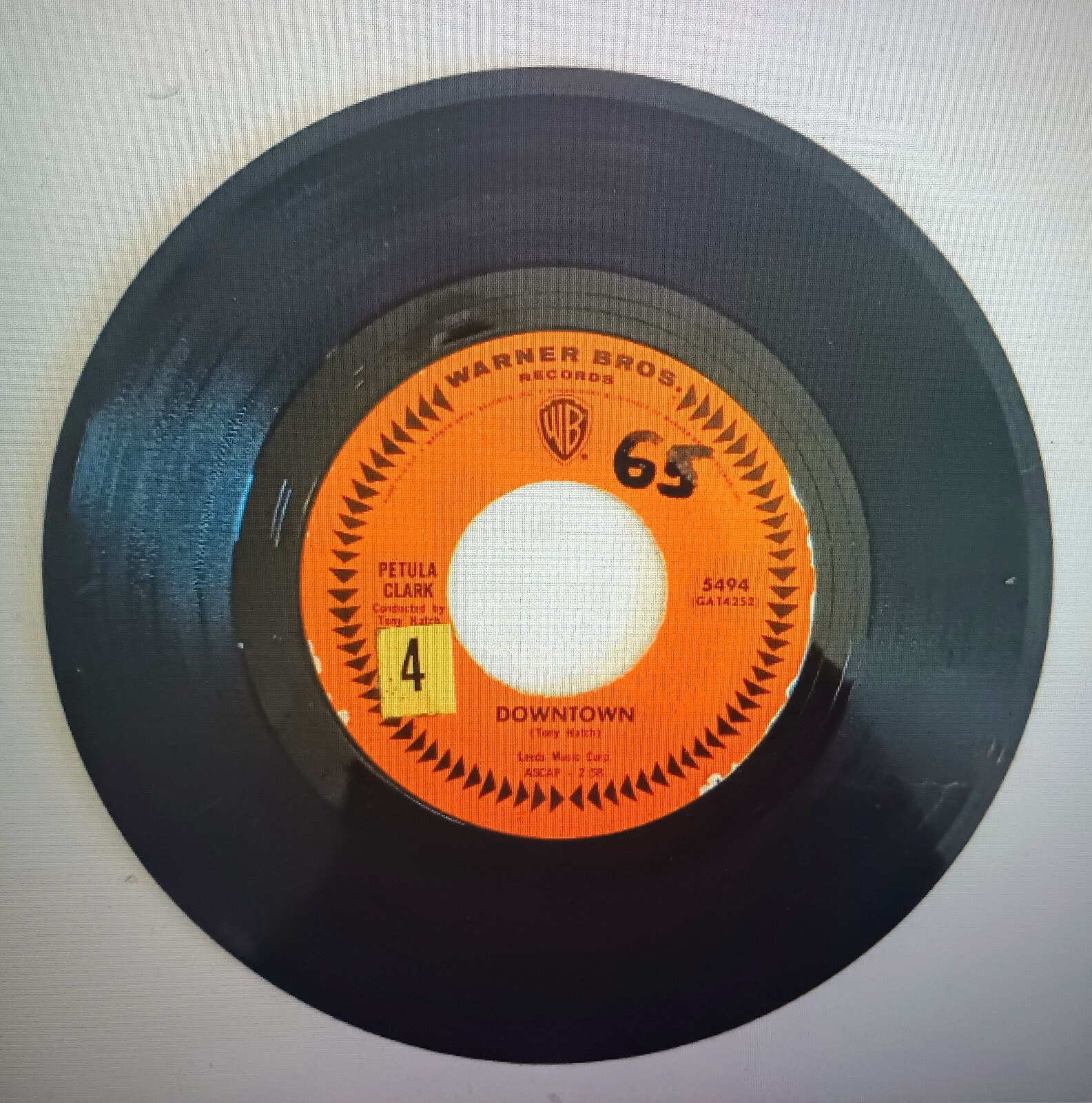 LOT OF 45rpm BILLBOARD TOP SINGLES 1964 & 1965 – 15 Top 100 Hits & 15 CLASSICS