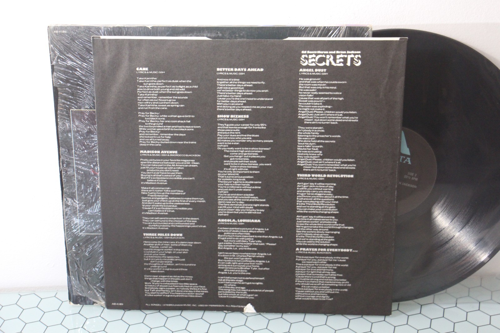 Gil Scott-Heron And Brian Jackson – Secrets, 1978 LP in SHRINK, Arista – AB 4189