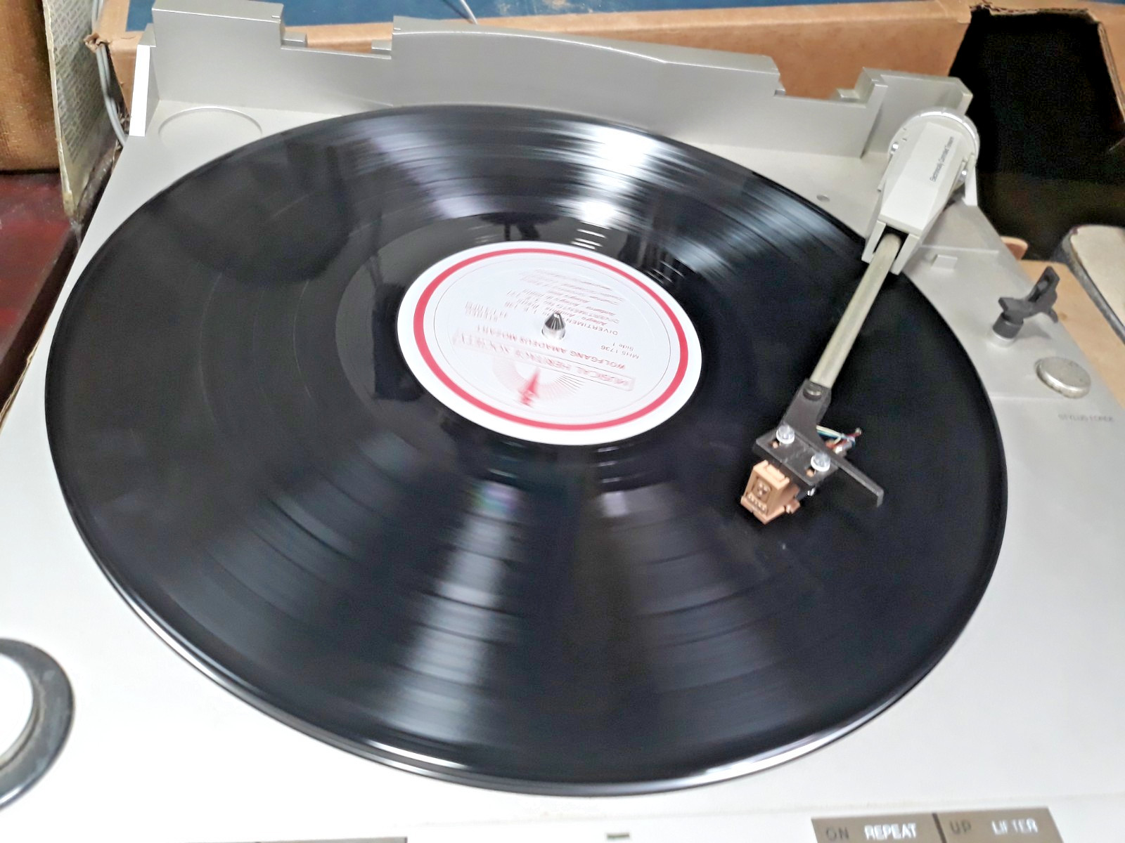 Wolfgang Amadeus Mozart Divertimenti~Eine Kleine Nachtmusik~Claudio Scimone Lp