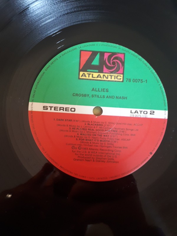 Crosby, Stills & Nash – Allies (LP, Album) (Very Good Plus (VG+))