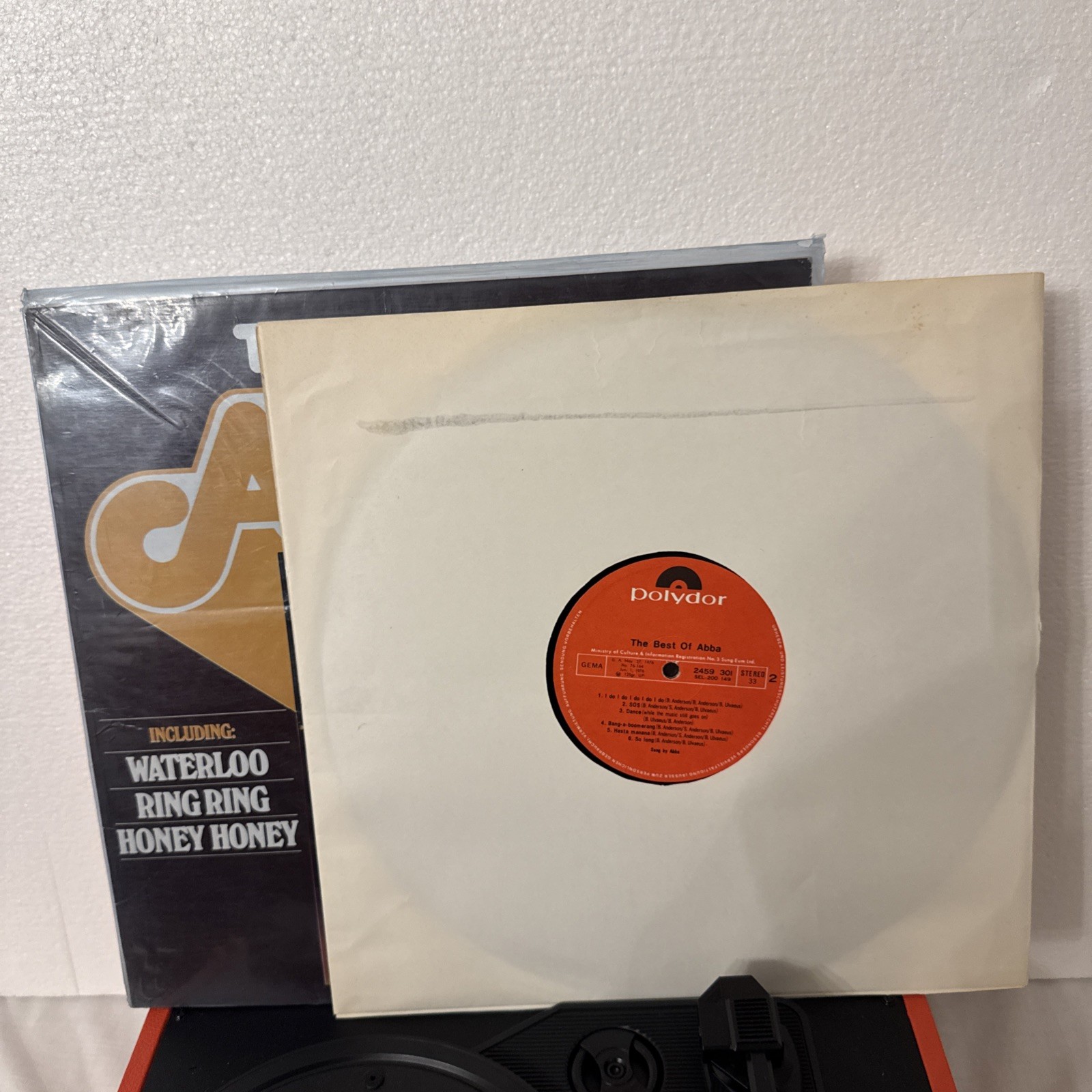 LOT OF 2 VINYL LP’S …..”THE BEST OF ABBA” …..”ABBA ARRIVAL”