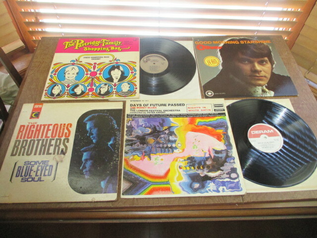 4 lp lot 1960’s & 1970′ rock pop MOODY BLUES , RIGHTEOUS BR. ++ nb52