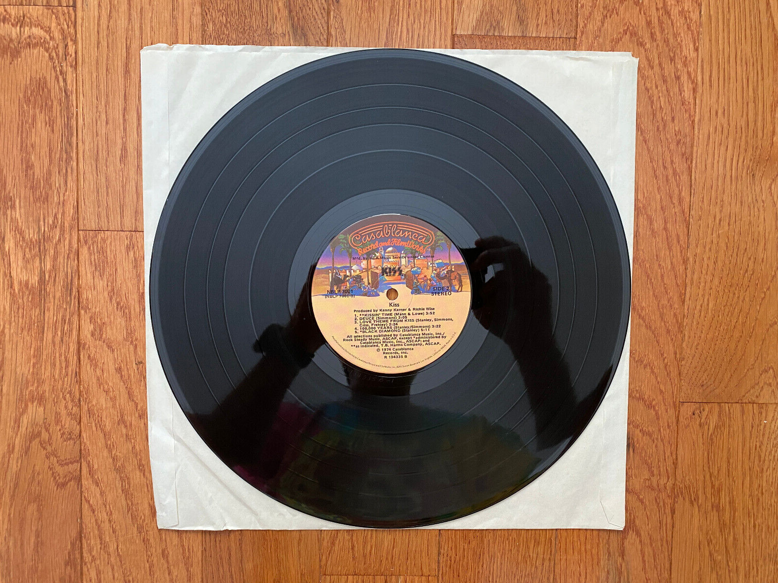 Kiss – Self Titled LP Casablanca NBLP 7001 1977 Pressing RCA Music Service Label
