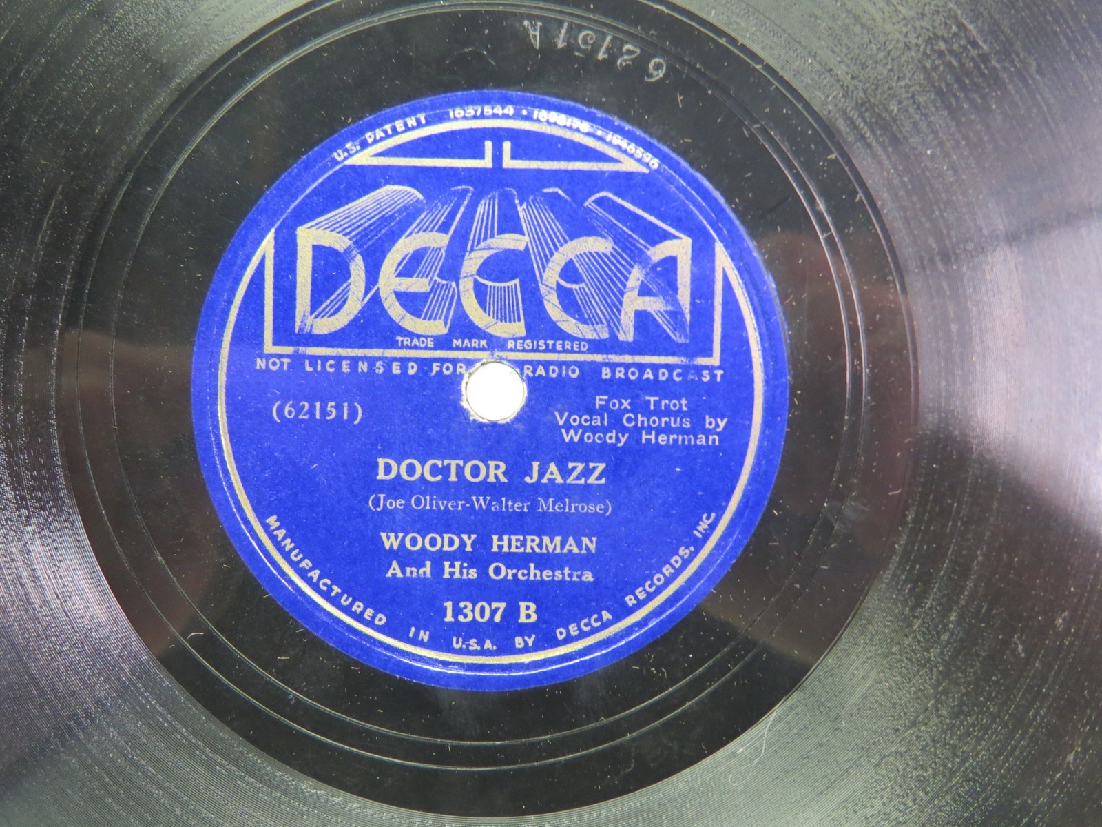 Woody Herman & His Orch. – DECCA 1307 – Doctor Jazz & Trouble In Mind
