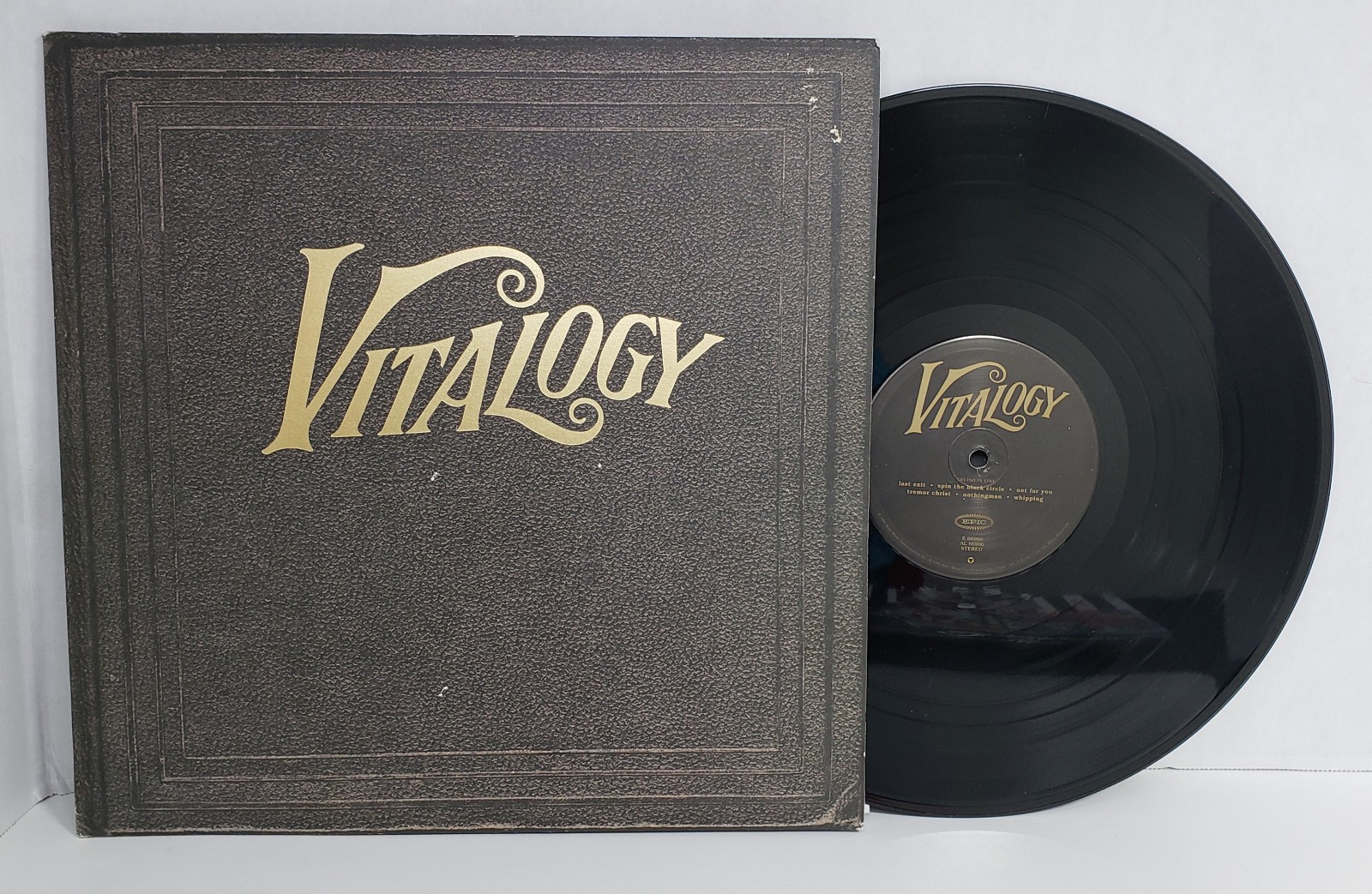 PEARL JAM Vitalogy LP 1st pressing 1994 embossed gtfld booklet Grunge READ