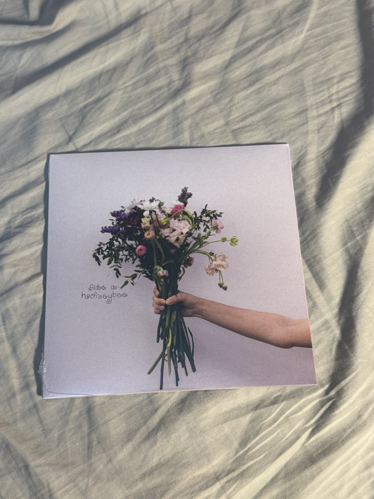 Olivia Rodrigo Honeybee Cigarette Smoke Listening Party Exclusive 7” Vinyl MINT