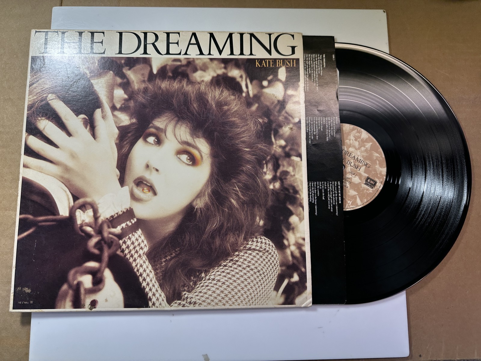 The Dreaming LP Vinyl Record Kate Bush Art Rock EMI America ST 17084