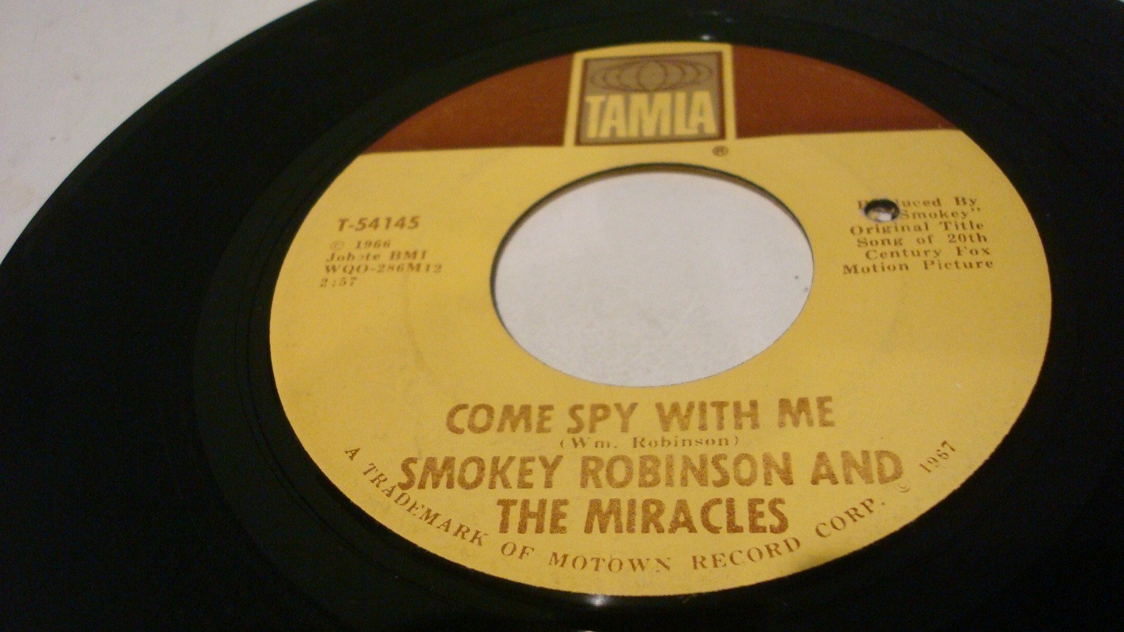 LOT OF 10 1960S R&B 45 RPM Sly Temptations MIracles Marvelettes Pickett Platters