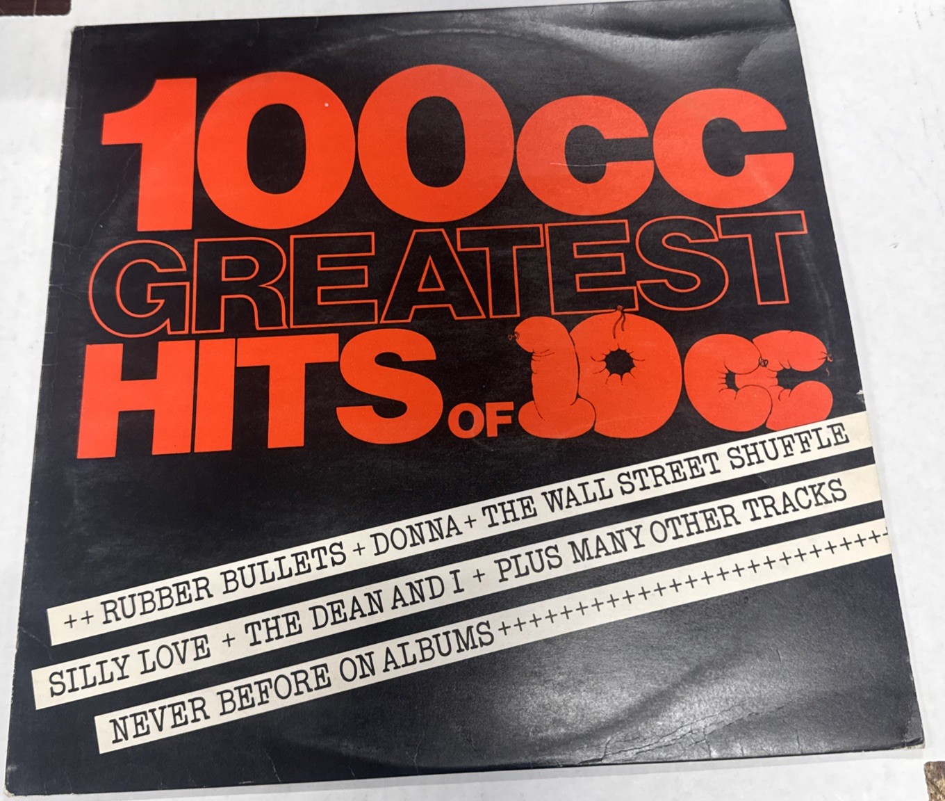10CC – 100CC GREATEST HITS OF 10CC – VINYL LP BLACK – 1975 STRAWBERRY -VG+