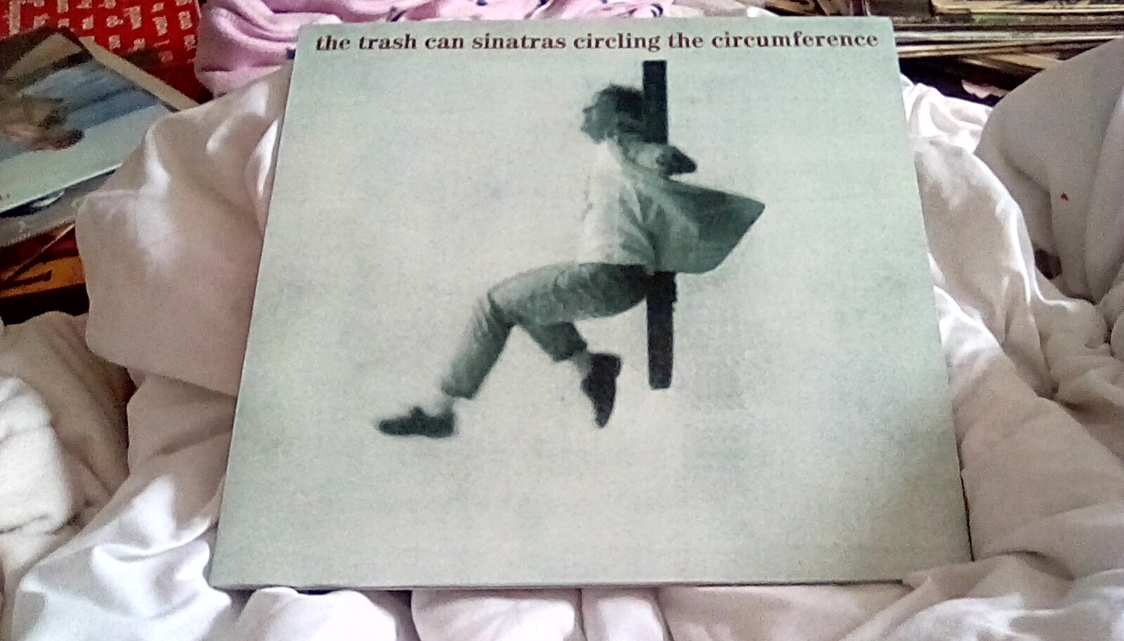 The Trash Can Sinatras – Circling The Circumference – 12″ Vinyl – GODX46 1990 NM