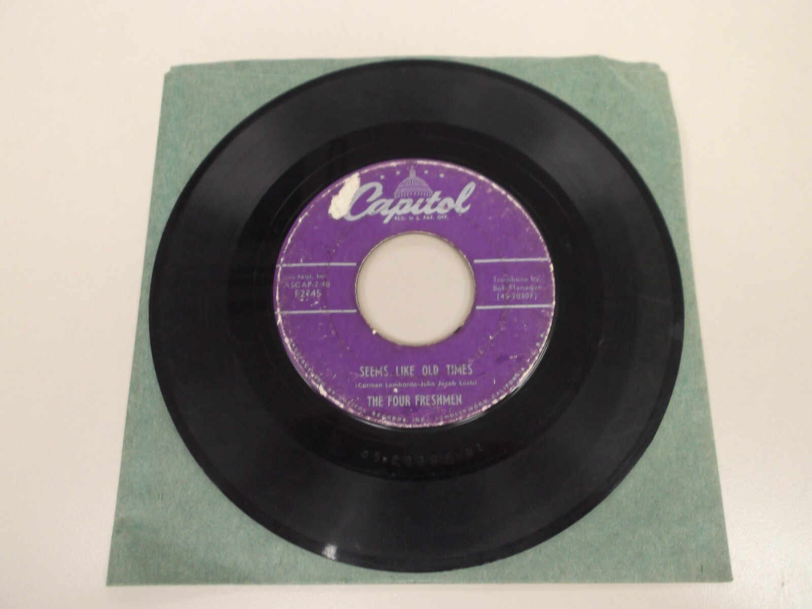 The Four Freshmen – Crazy Bones /Seems Like Old Times – Capitol F2745 – Fair