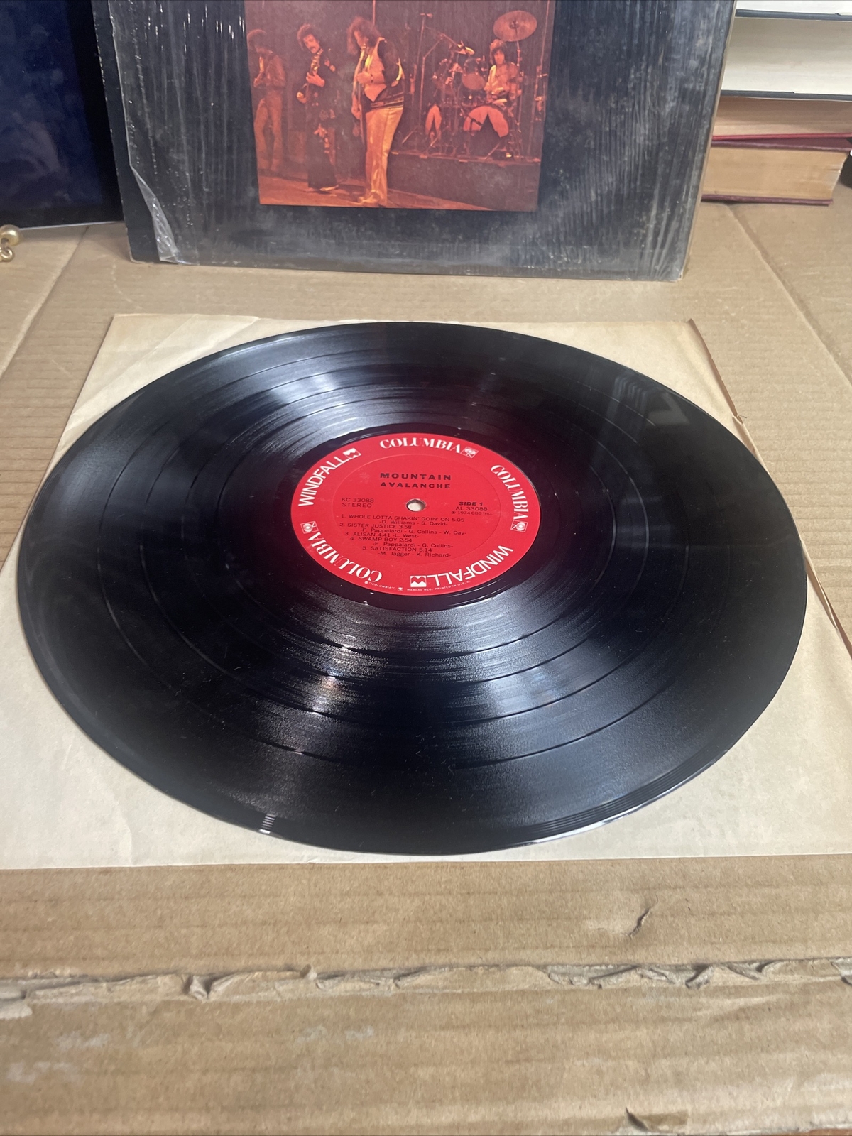 MOUNTAIN “AVALANCHE” LP 1974 WINDFALL / COLUMBIA KC-33088 ROCK USA