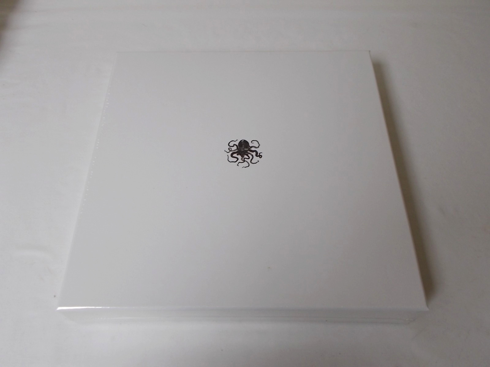 A Perfect Circle APC 2018 Eat the Elephant Deluxe Vinyl Record Boxed Set, sealed