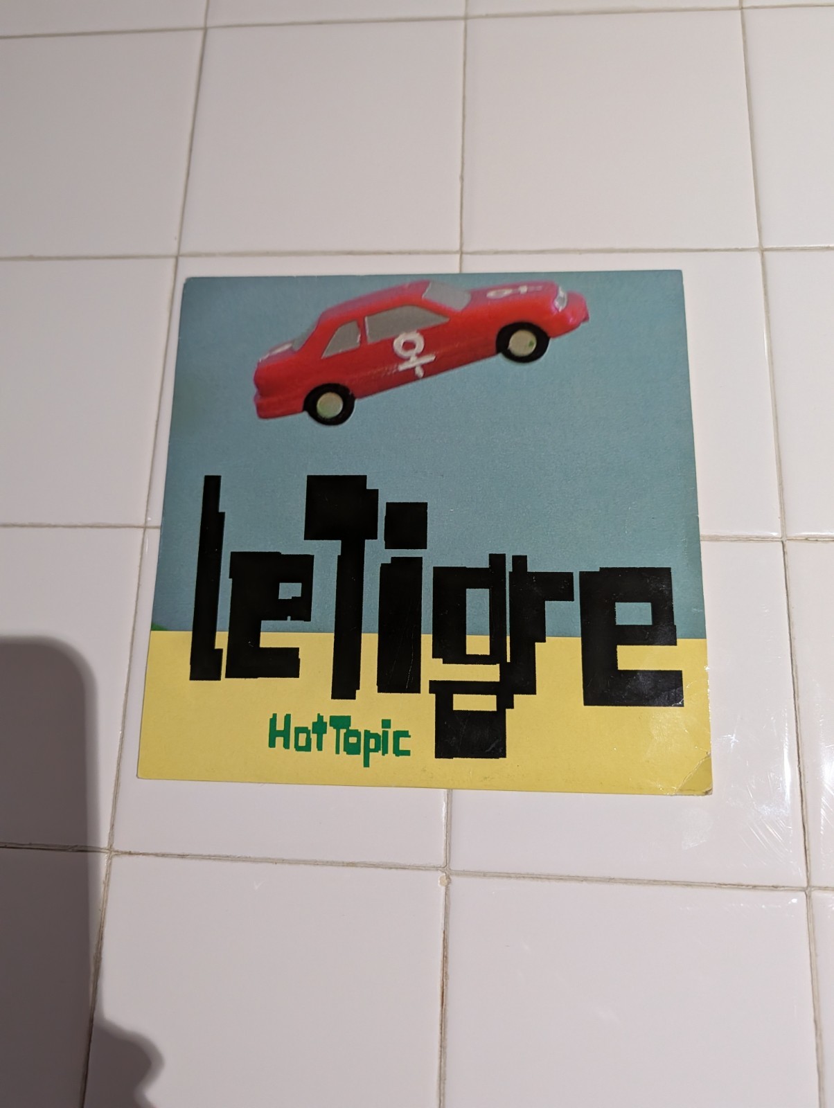 Le Tigre.. Ultra Rare Only One On eBay.. Excellent Condition