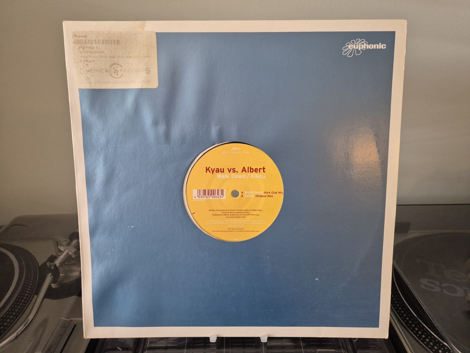 Kyau & Albert – Walk Down/Kiksu. Euphonic Records. VG Trance 12″ Vinyl Record.