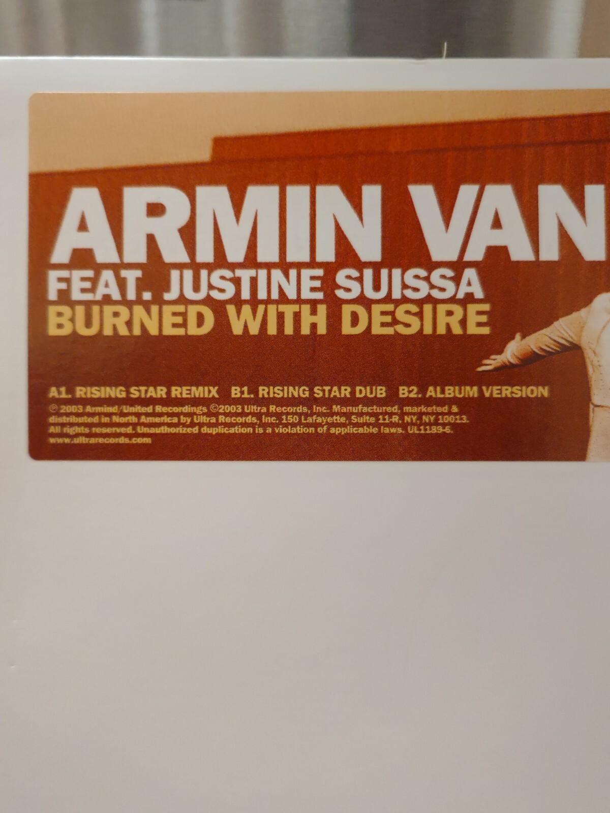 Armin Van Buuren – Burned With Desire (Feat. Justine Suissa)